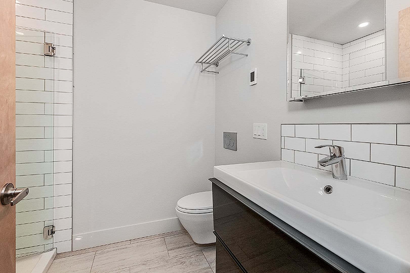 Seattle Apartment: 423 Terry Ave