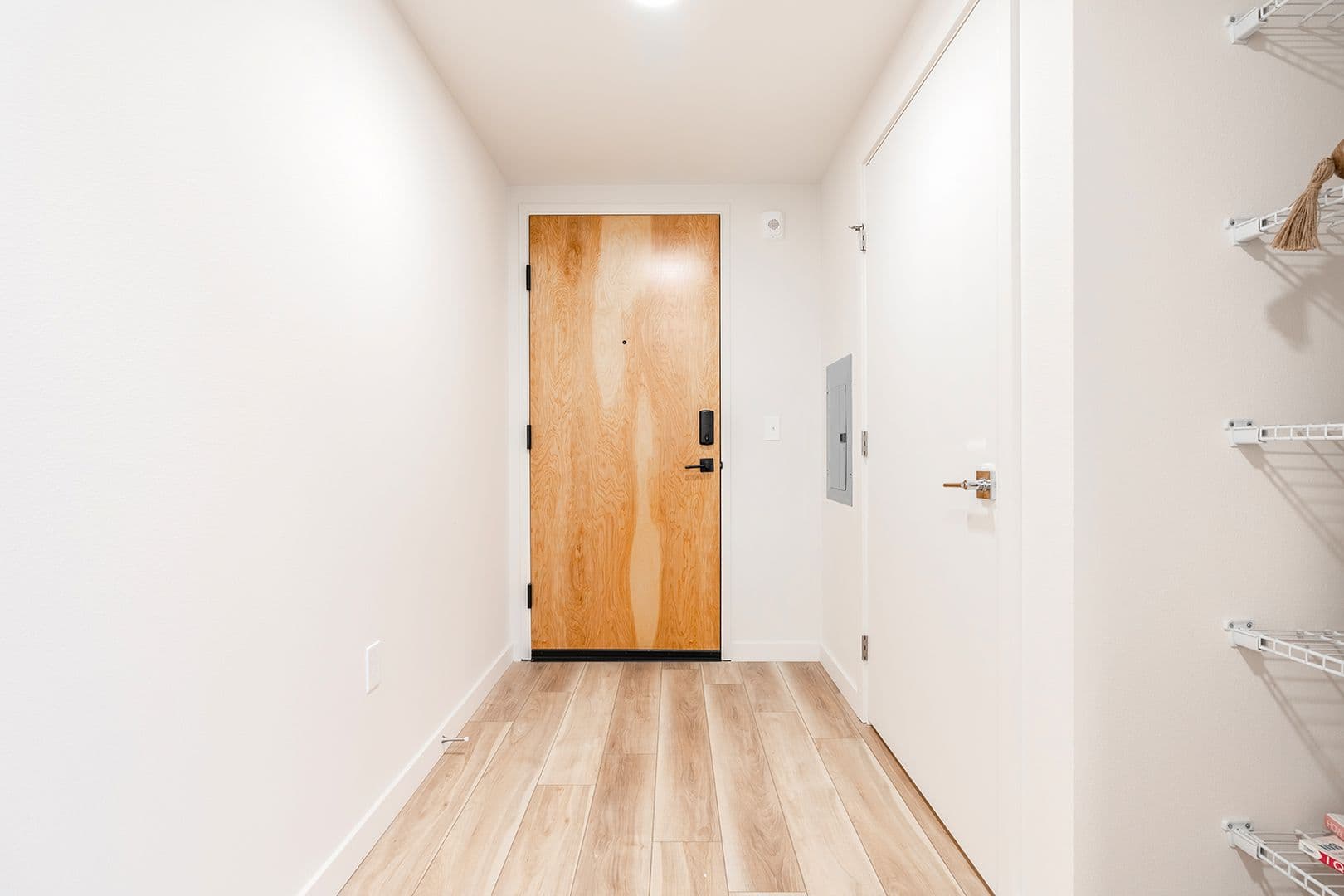 Tacoma Apartment: 2501 Commerce St