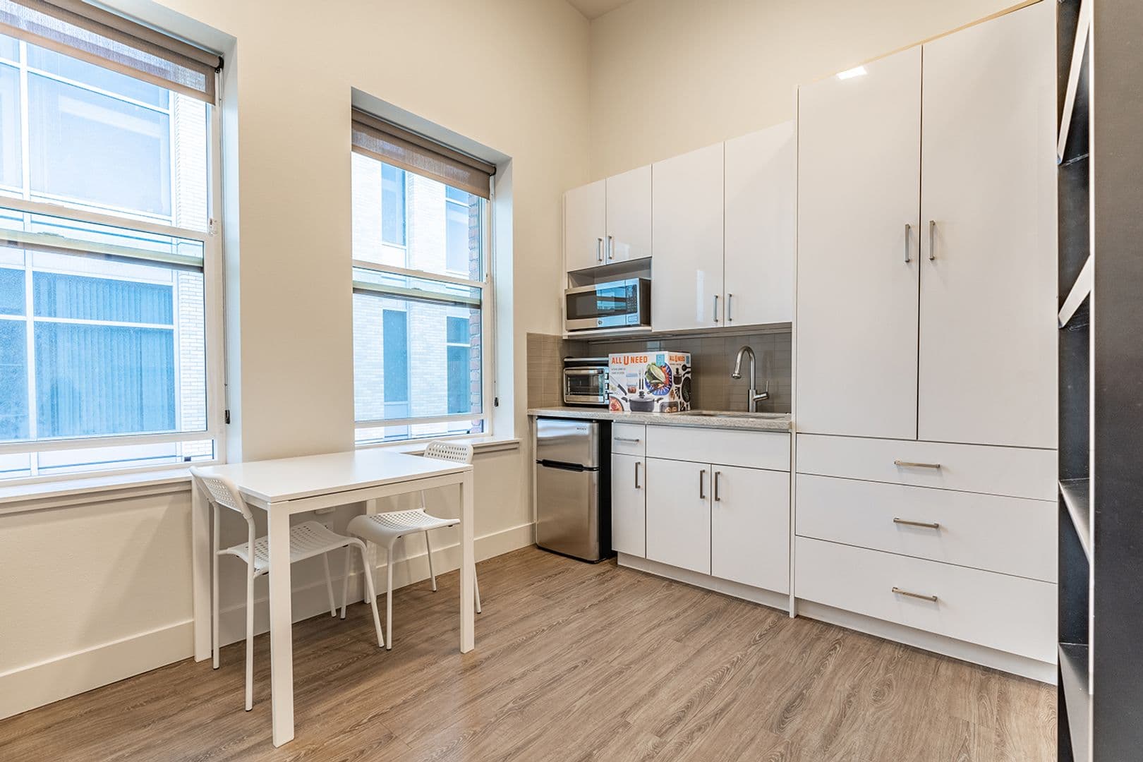 Seattle Apartment: 423 Terry Ave