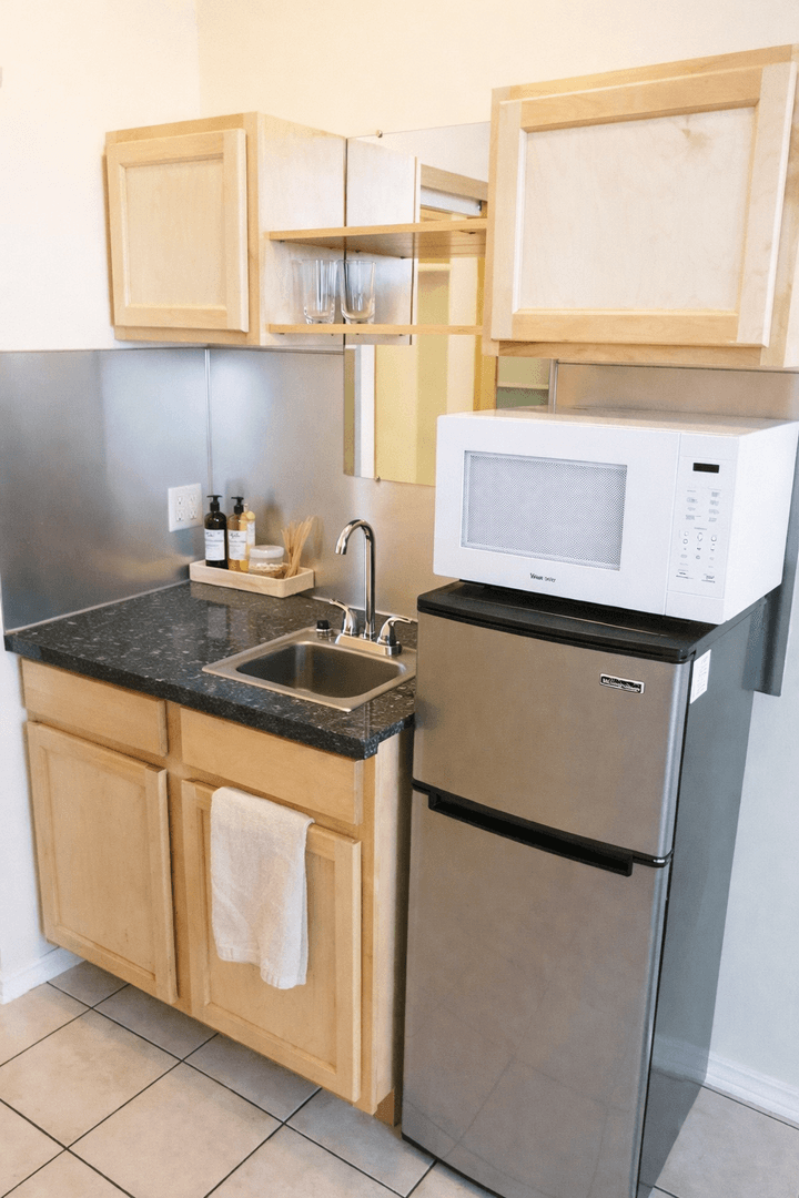 Seattle Apartment: 227 Boylston Ave E