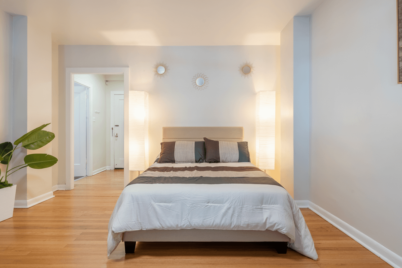 Seattle Apartment: 1330 Boren Ave