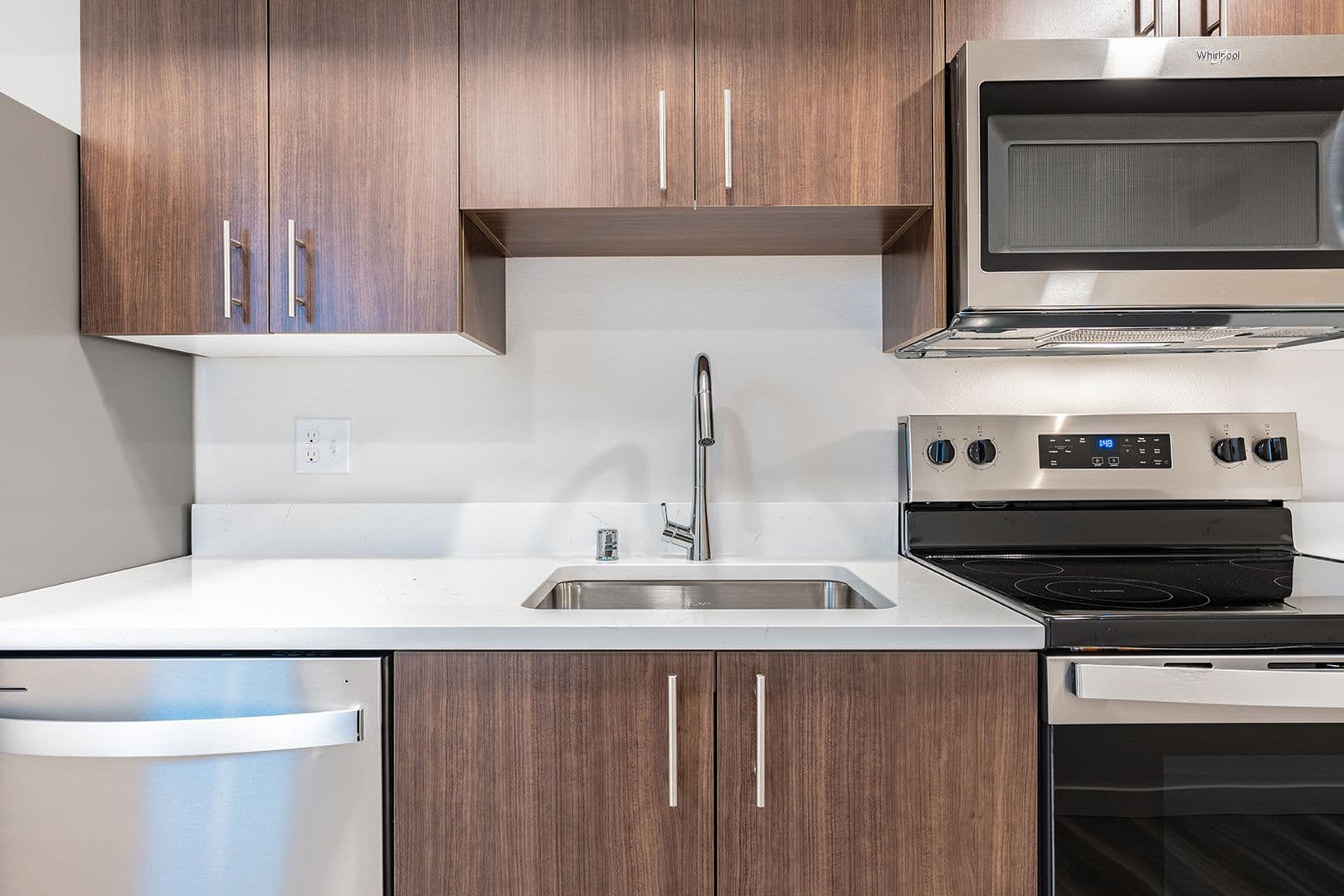 Tacoma Apartment: 2501 Commerce St
