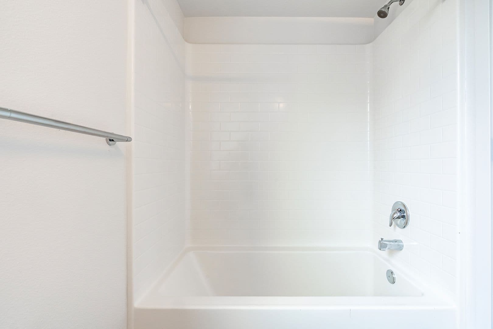 Seattle Apartment: 355 15th Ave