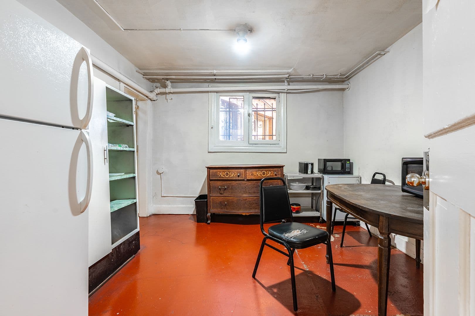 Seattle Apartment: 1625 E Madison St