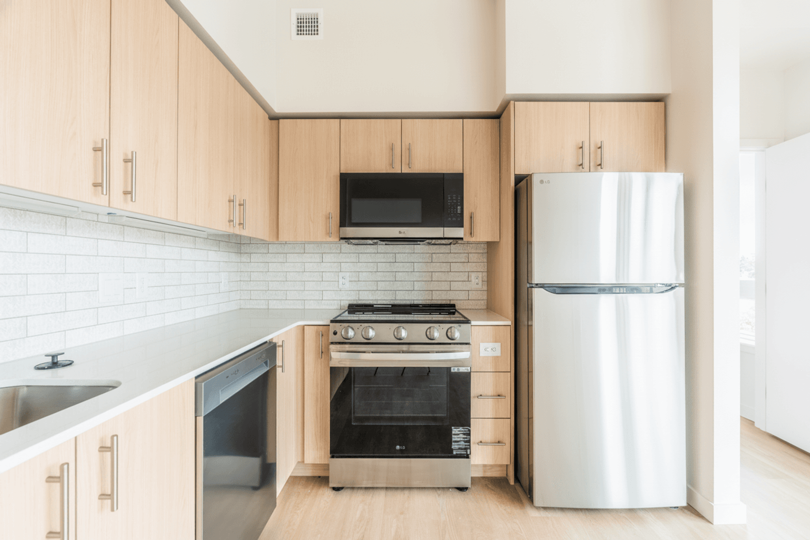Seattle Apartment: 2210 E Cherry St