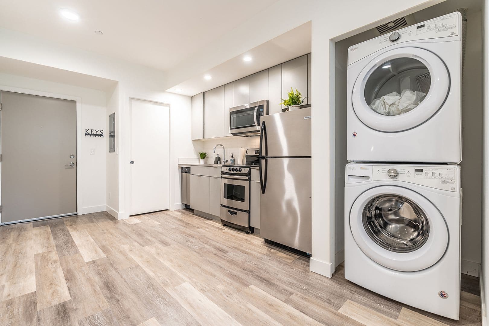 Seattle Apartment: 120 10th Avenue East