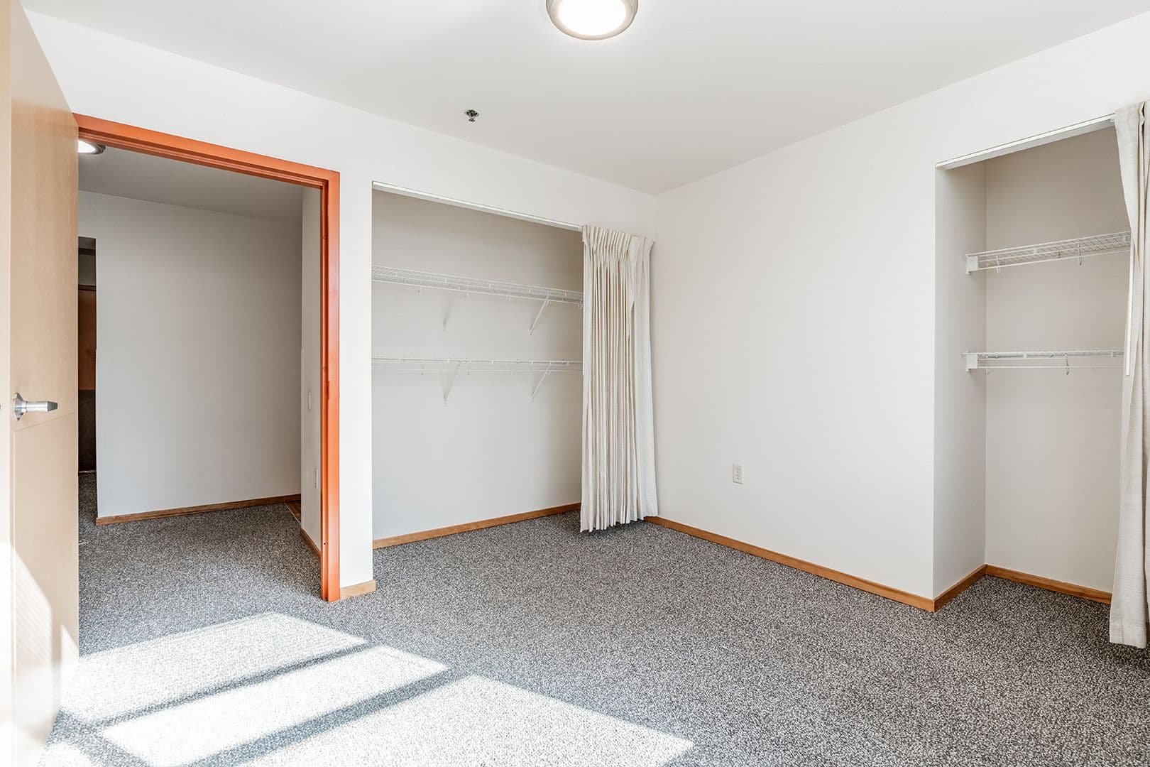 Portland Apartment: 36 NE 147th Ave