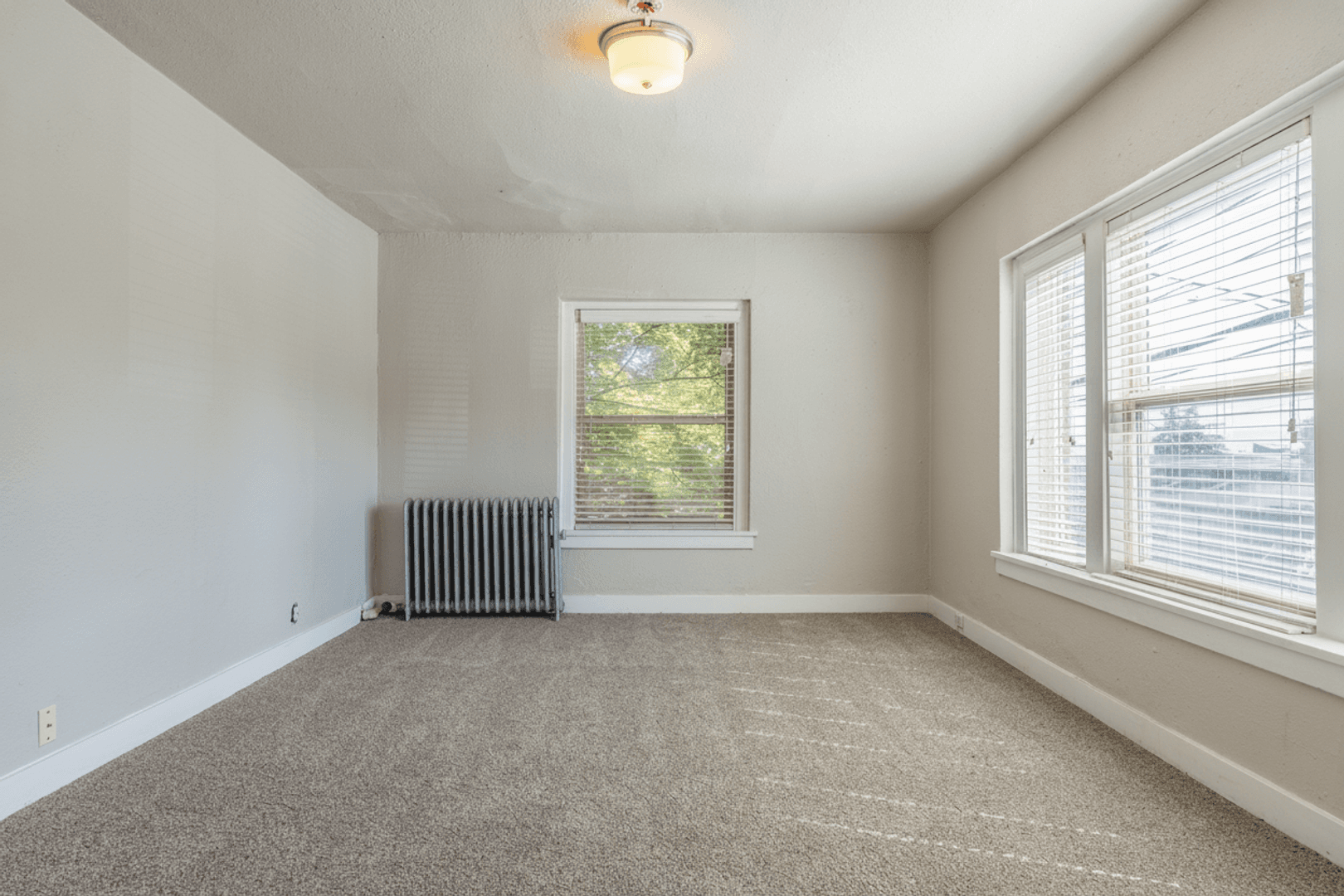 Tacoma Apartment: 1224 Yakima Ave S