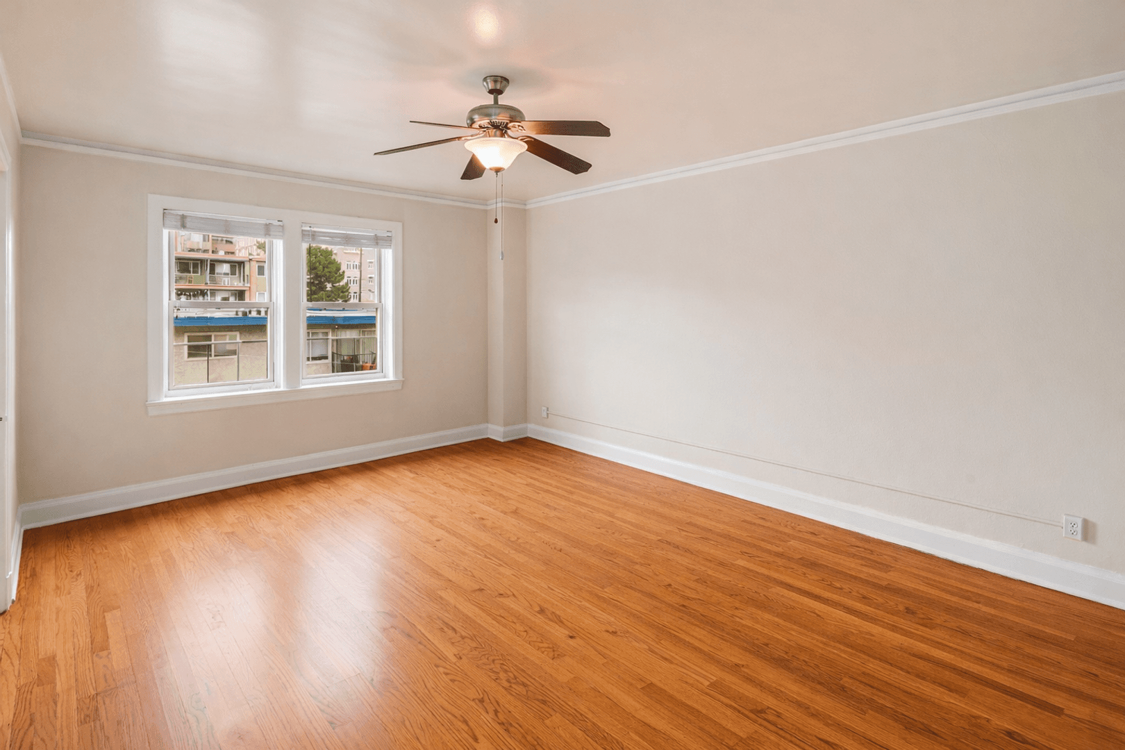 Seattle Apartment: 1705 Belmont Ave