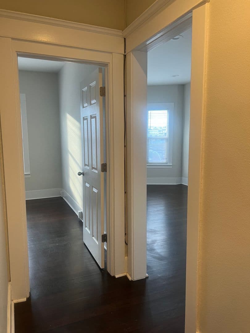 Seattle Apartment: 304 E Olive Place