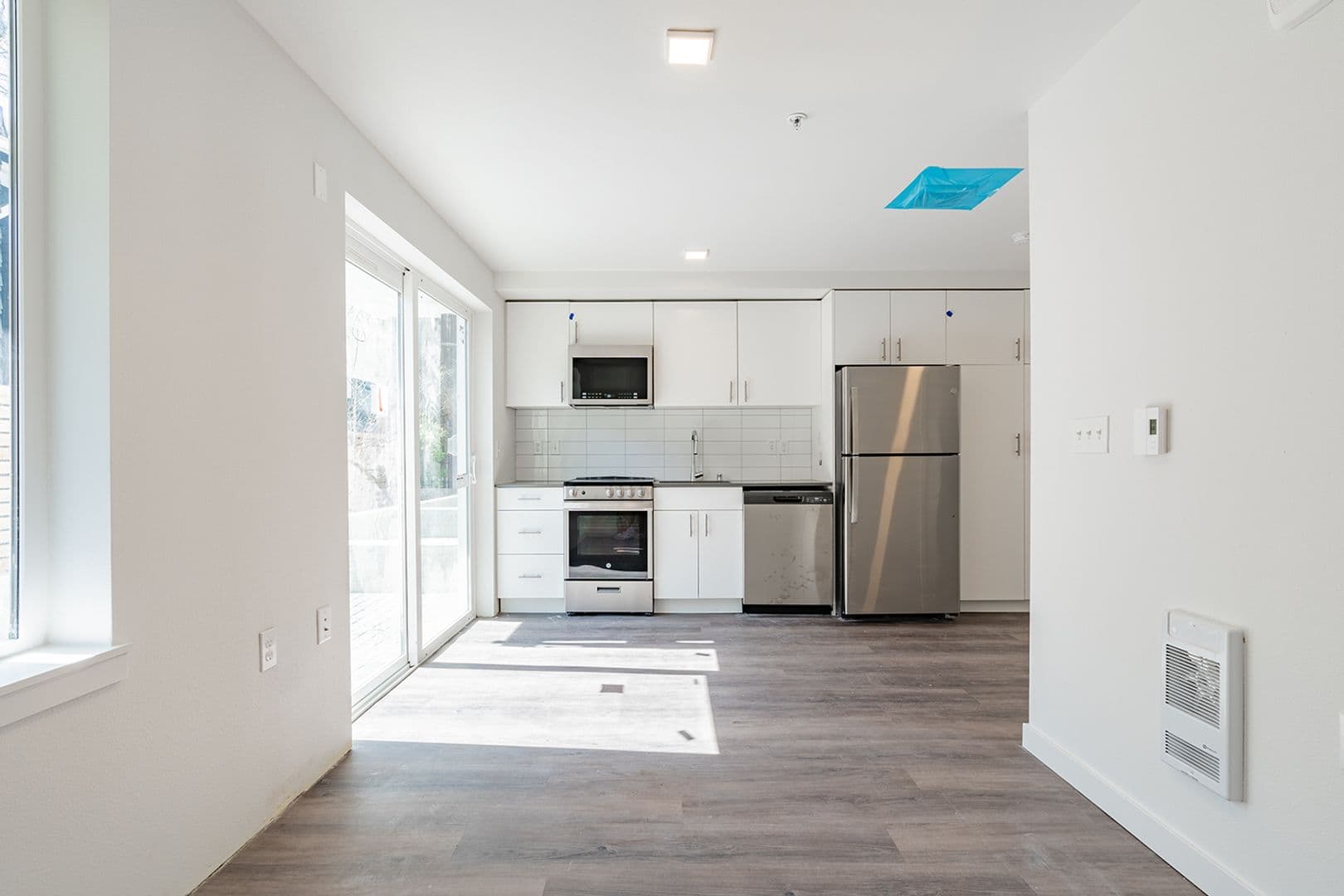 Seattle Apartment: 355 15th Ave