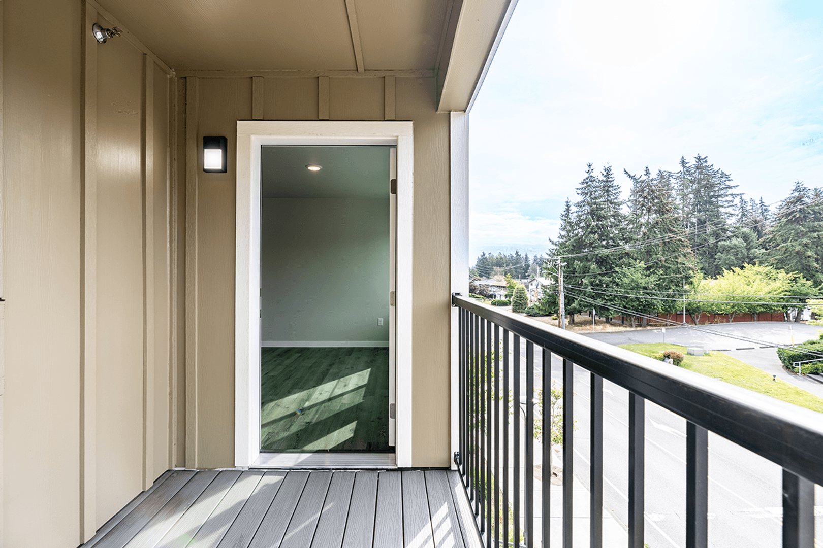 Bonney Lake Apartment: 18426 Veterans Memorial Dr E