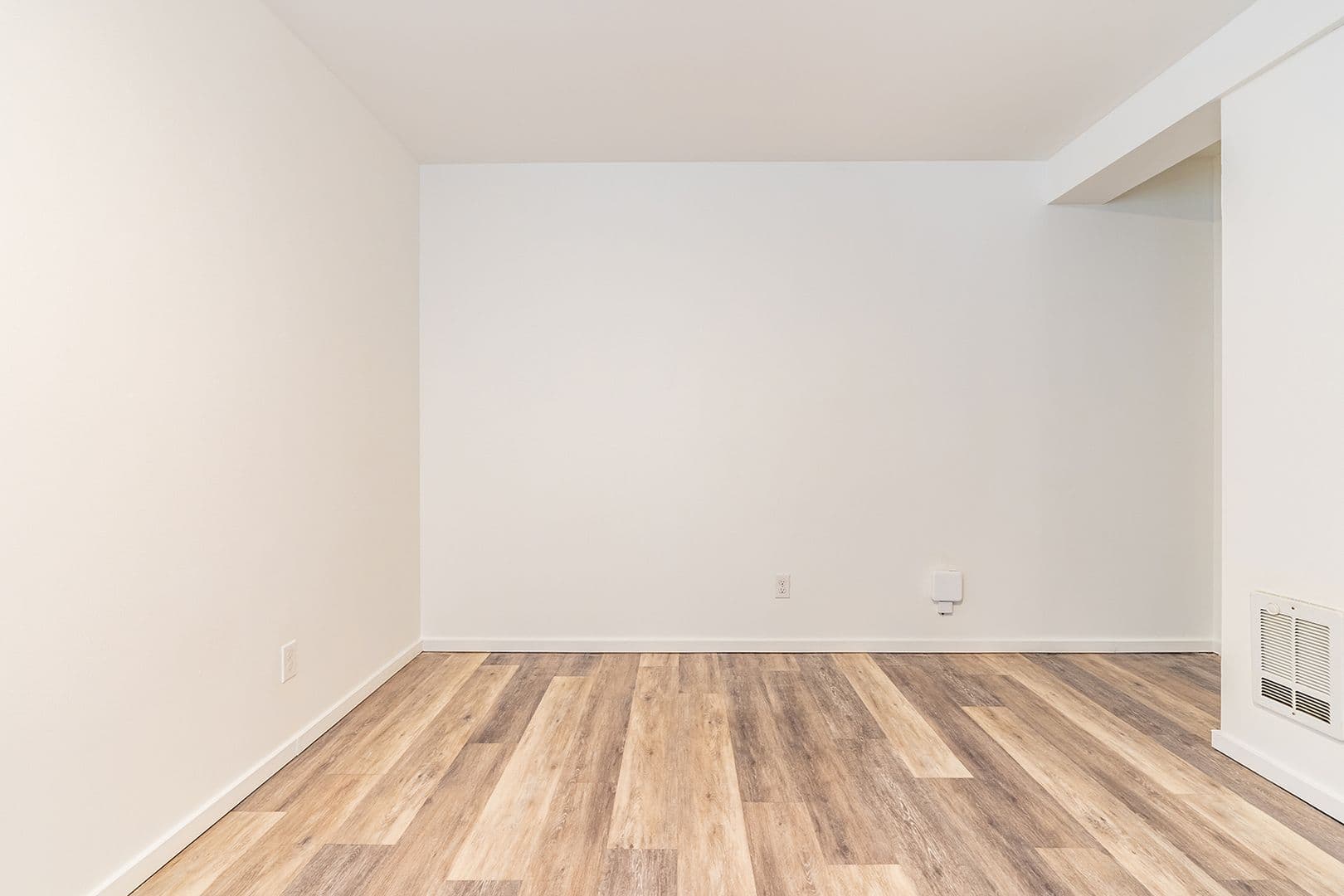 Seattle Apartment: 116 13th Ave East