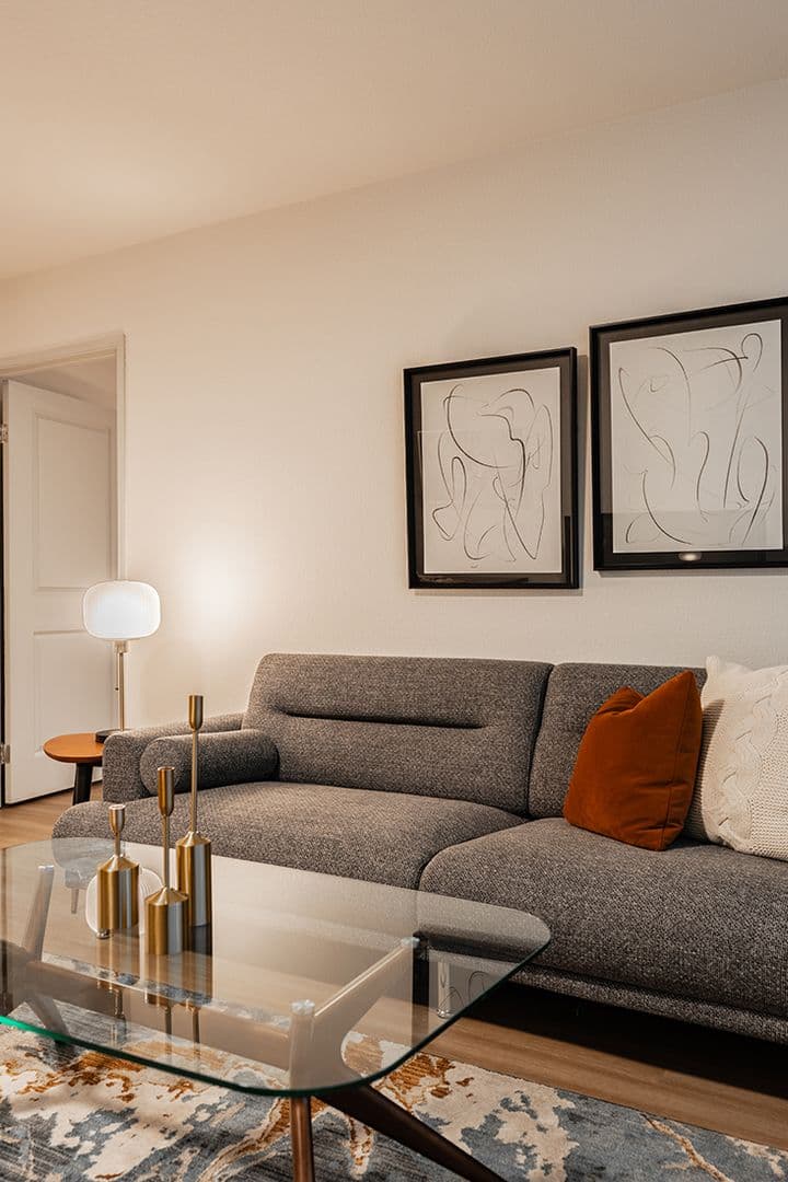Bellevue Apartment: 15750 NE 15th Street