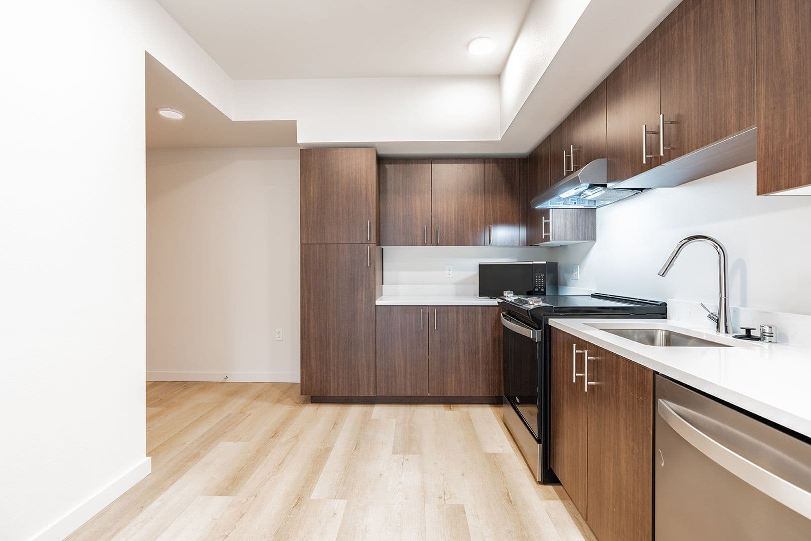Tacoma Apartment: 2501 Commerce St