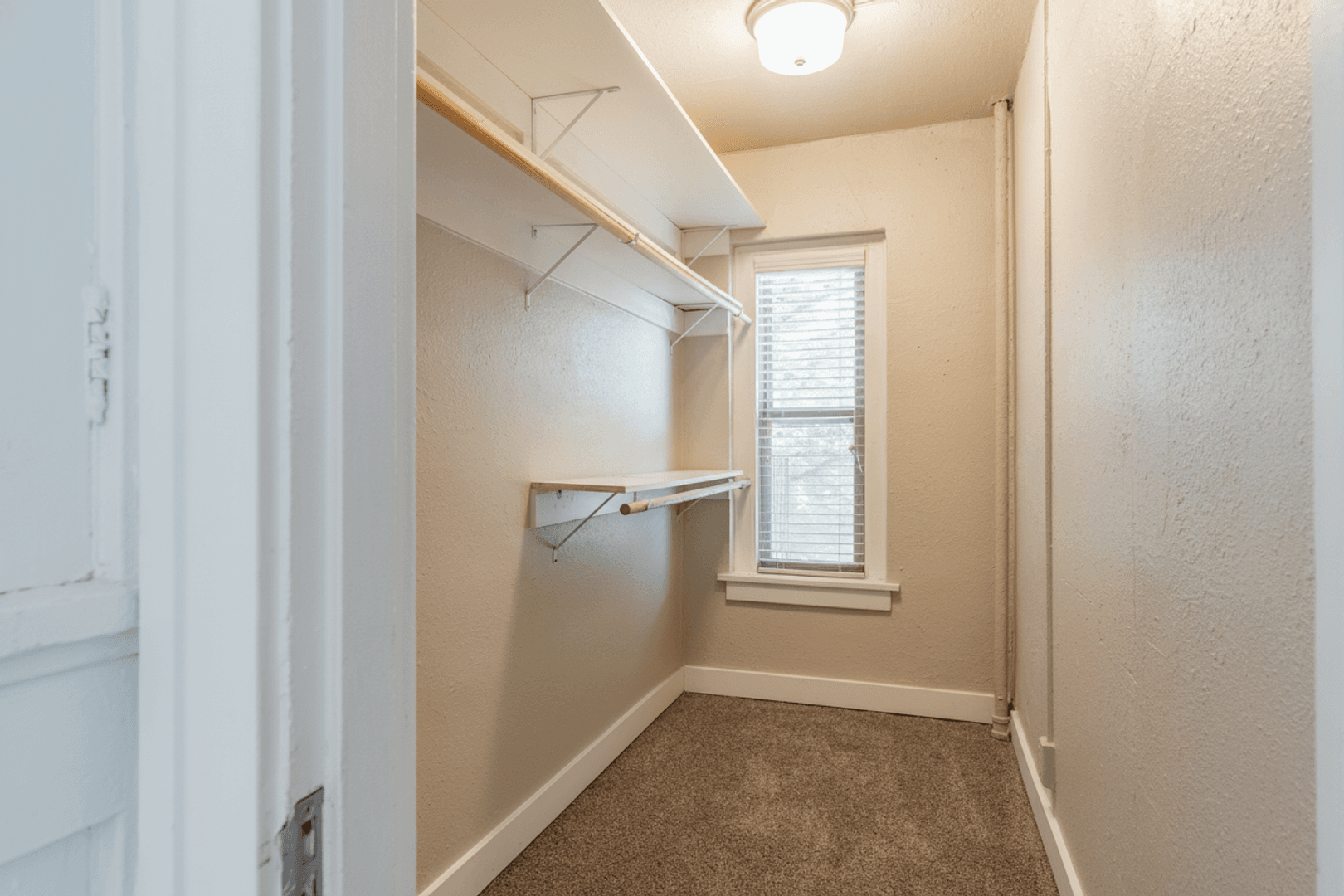Tacoma Apartment: 1224 Yakima Ave S