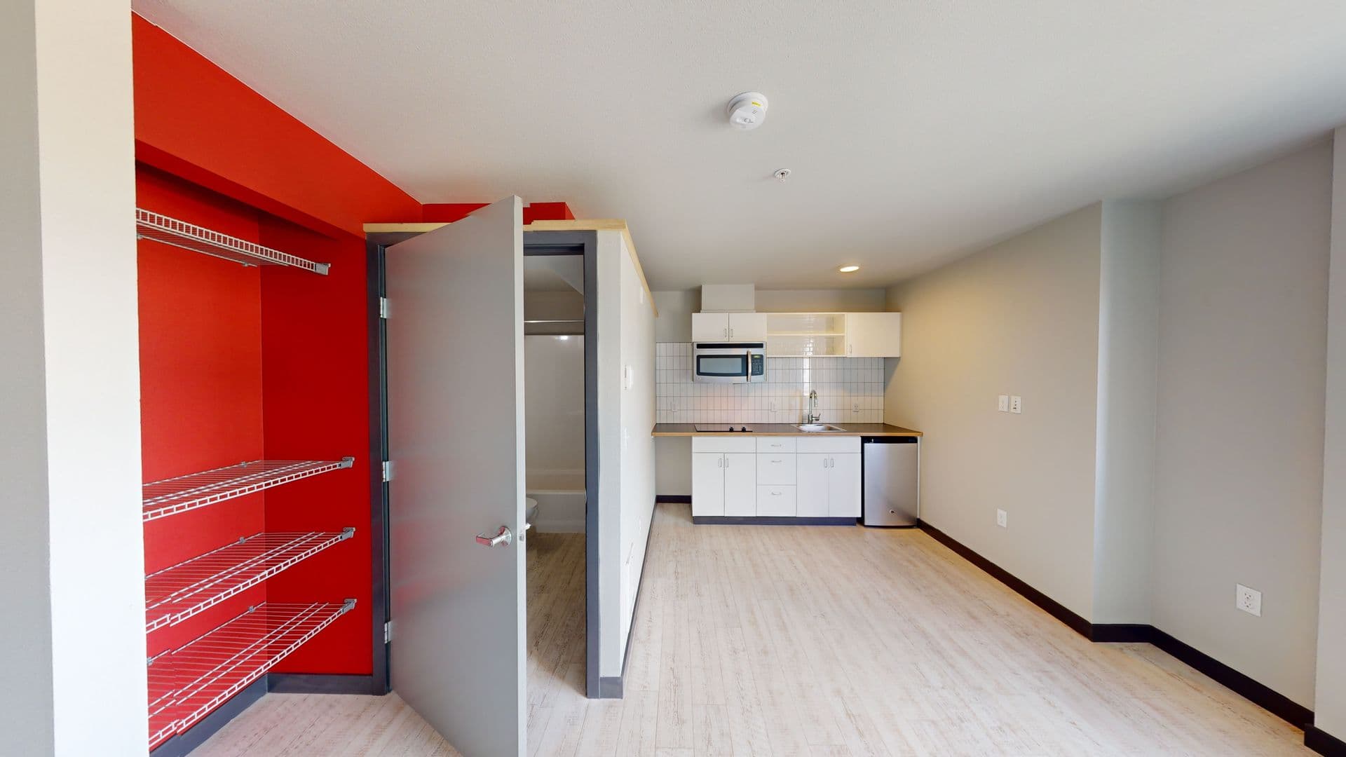 Seattle Apartment: 1523 E Madison St