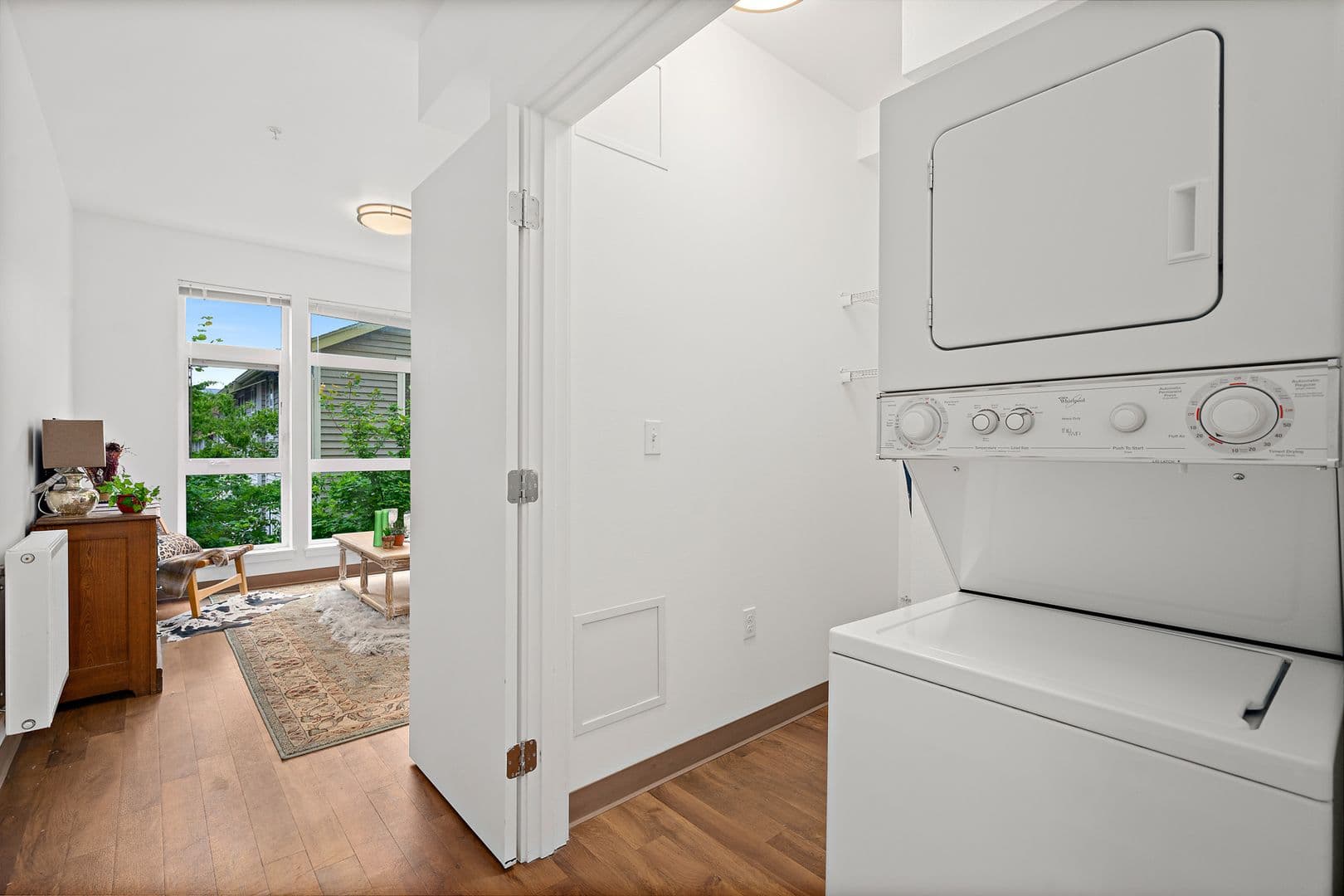 Seattle Apartment: 4029 7th AVE NE