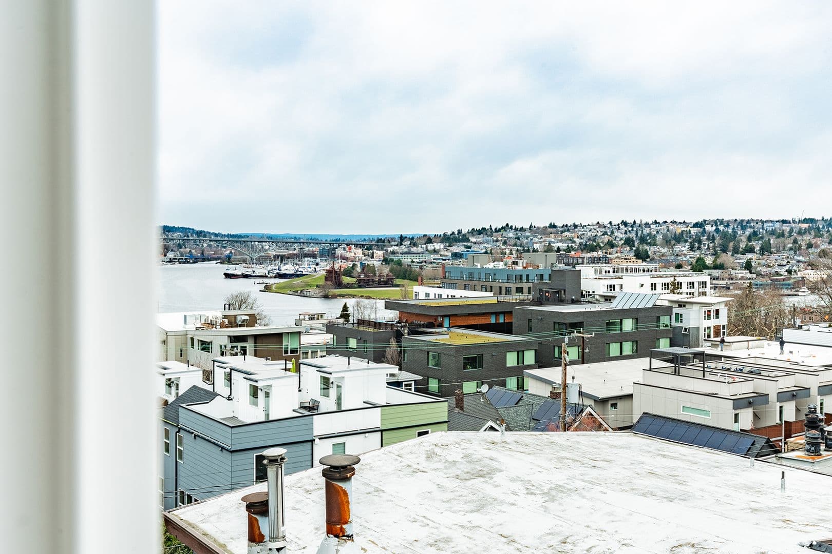 Seattle Apartment: 2335 Boylston Ave E
