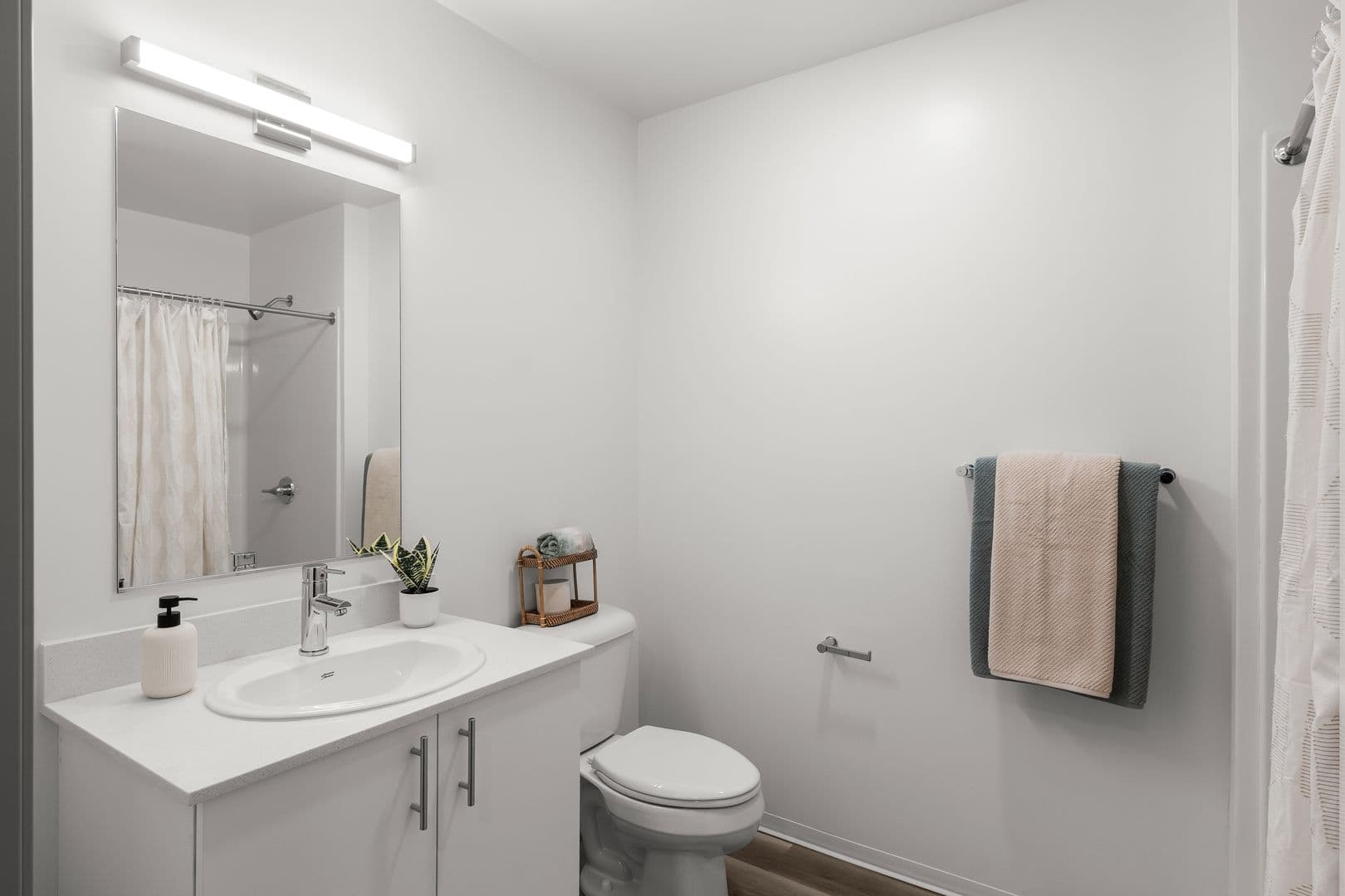 Portland Apartment: 5460 N Interstate Ave