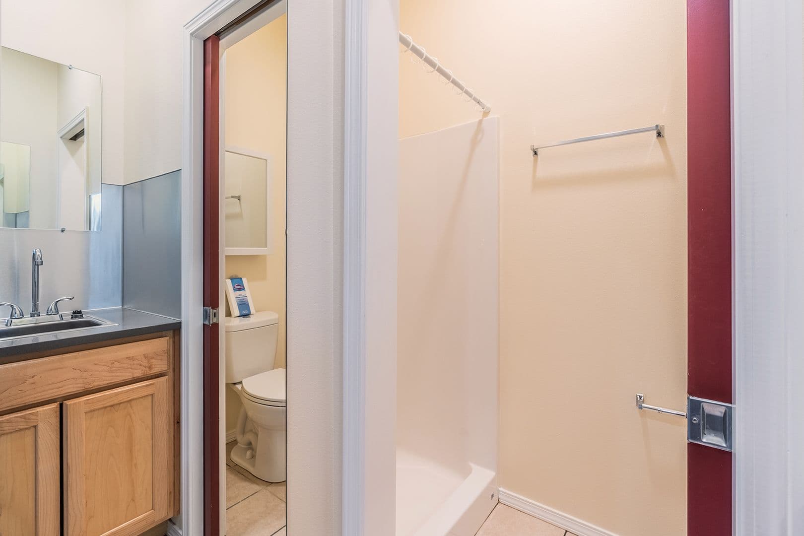 Seattle Apartment: 1728 Summit Ave