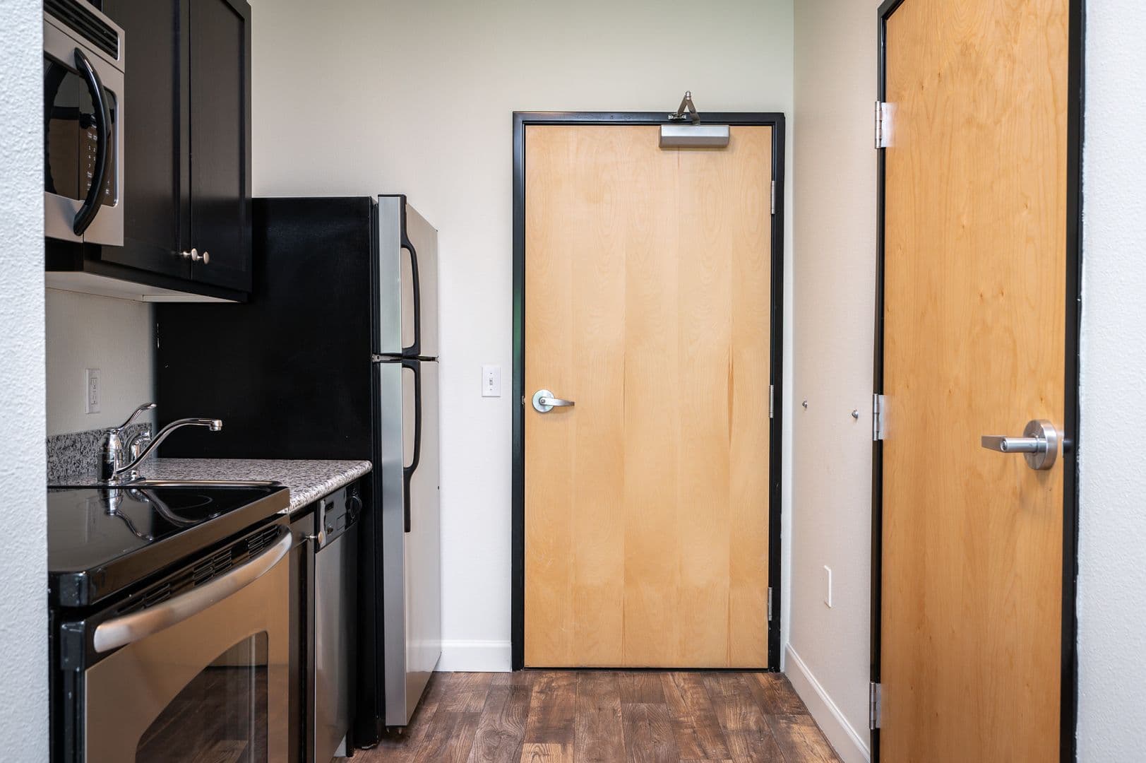 Portland Apartment: 1430 NW Pettygrove St