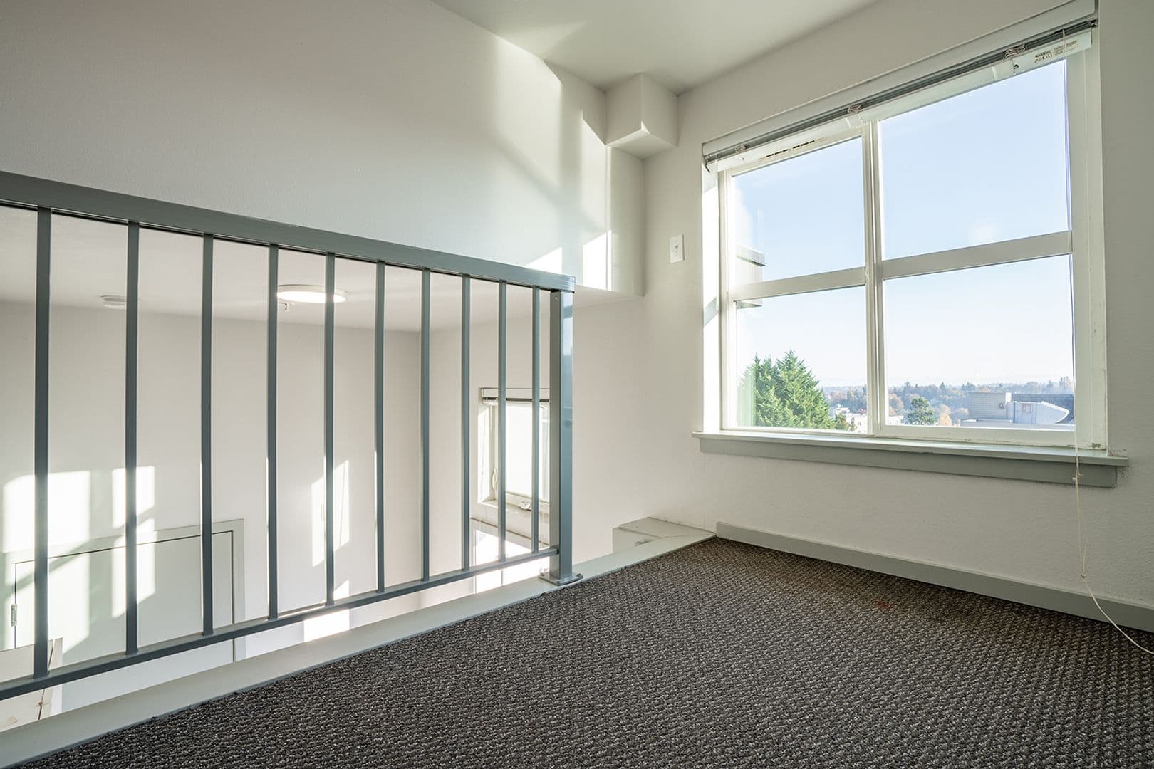 Seattle Apartment: 3266 SW Avalon Way