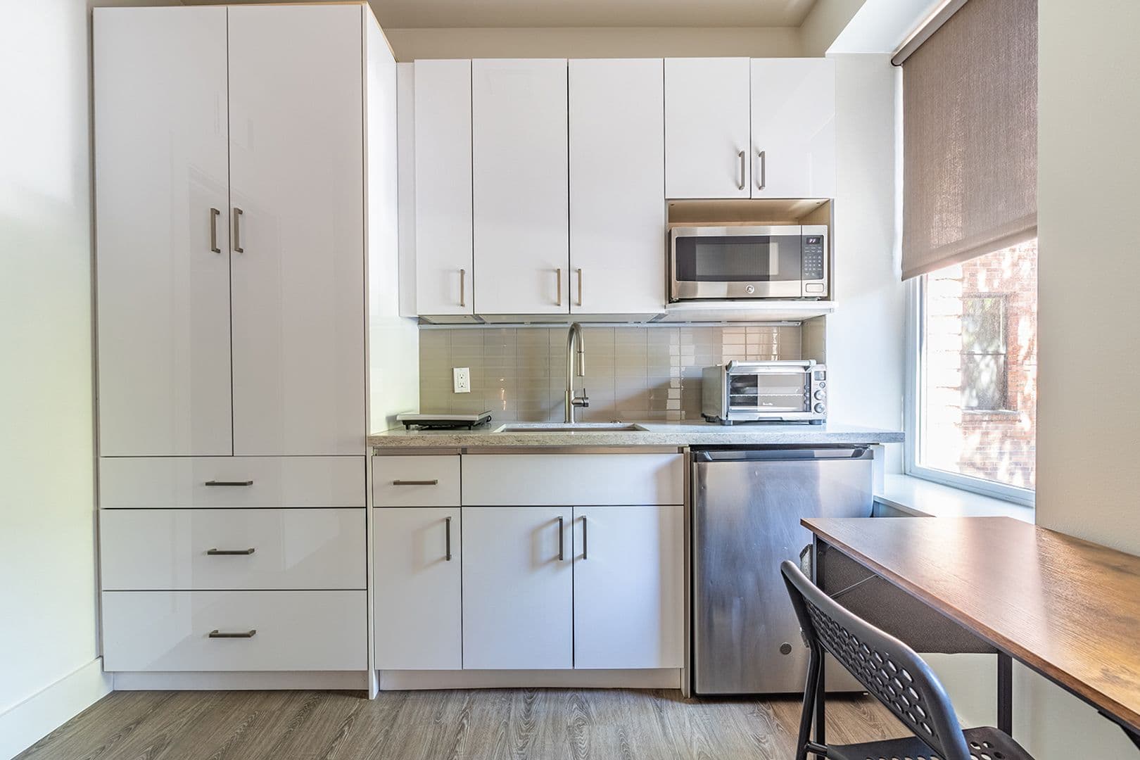 Seattle Apartment: 423 Terry Ave