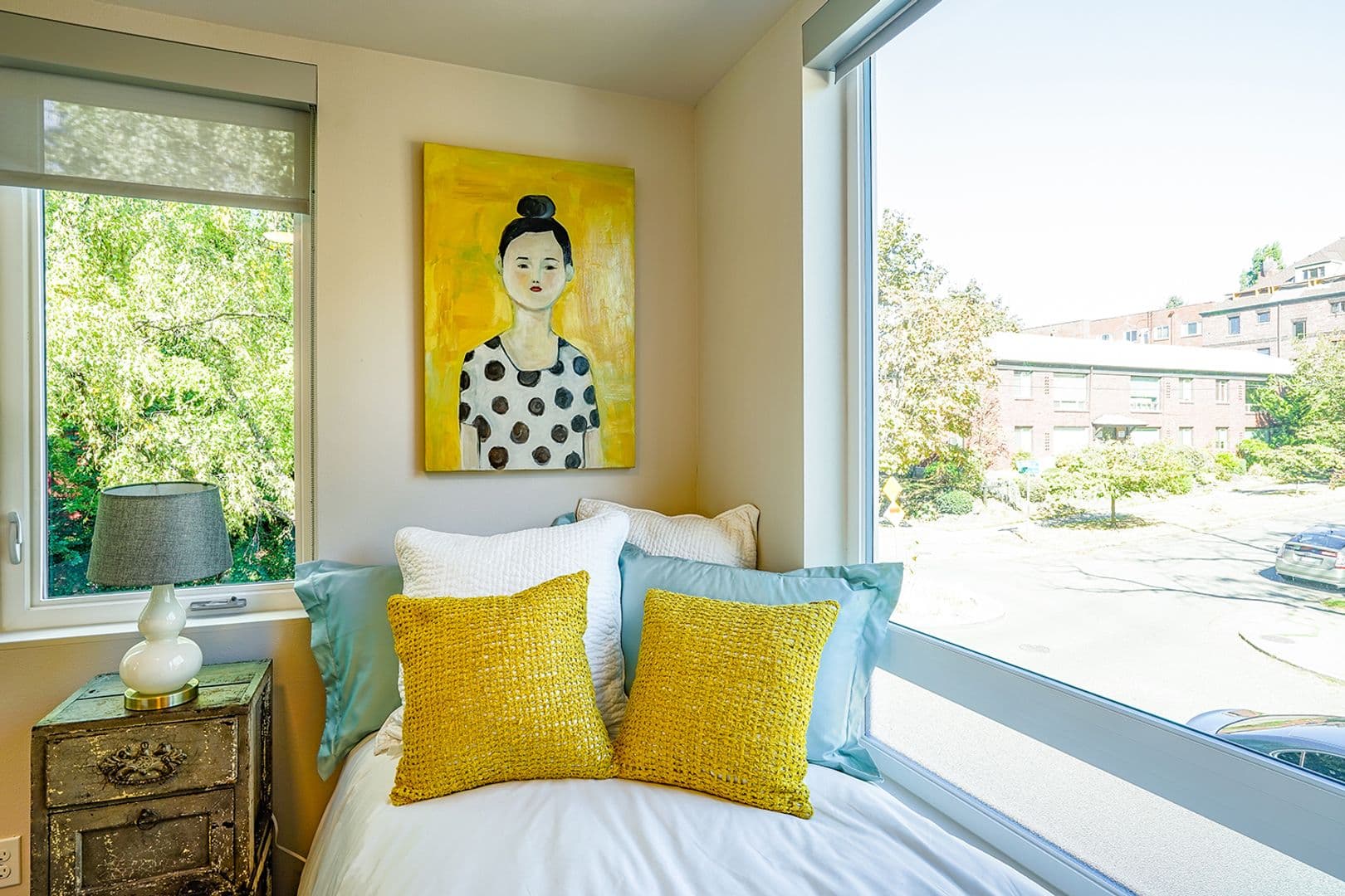 Seattle Apartment: 1519 E Spring St