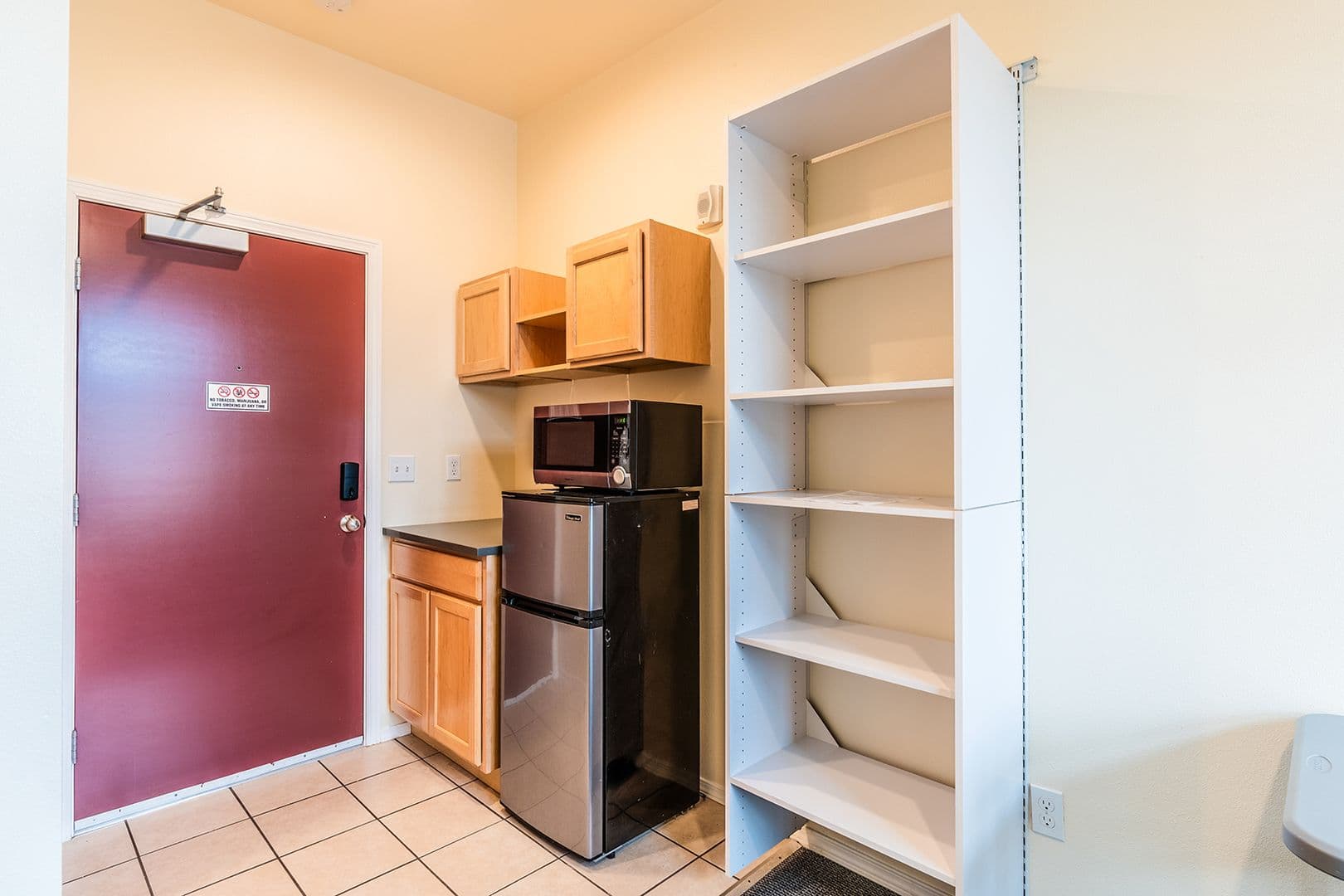 Seattle Apartment: 1728 Summit Ave