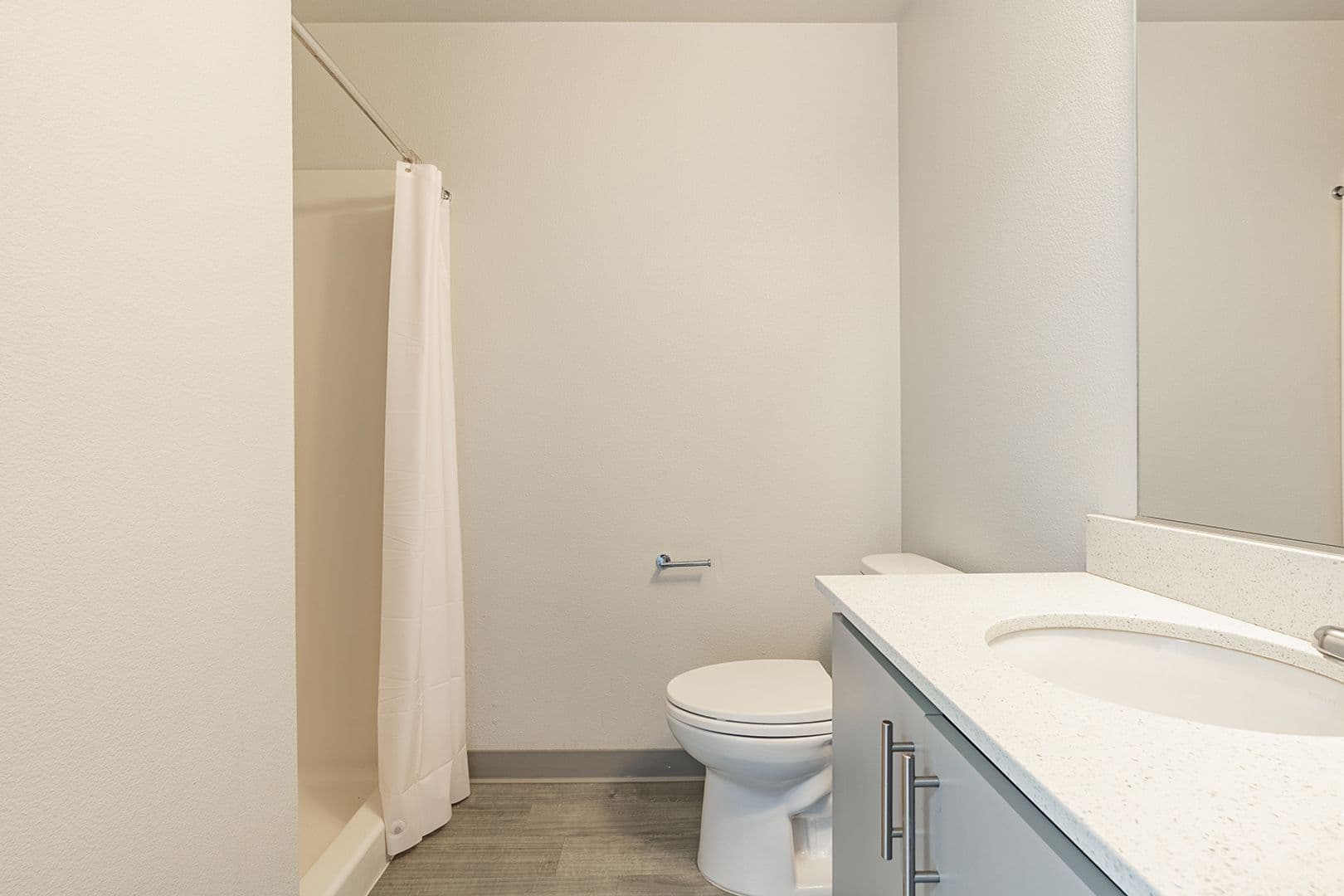 Portland Apartment: 2250 NW Thurman St