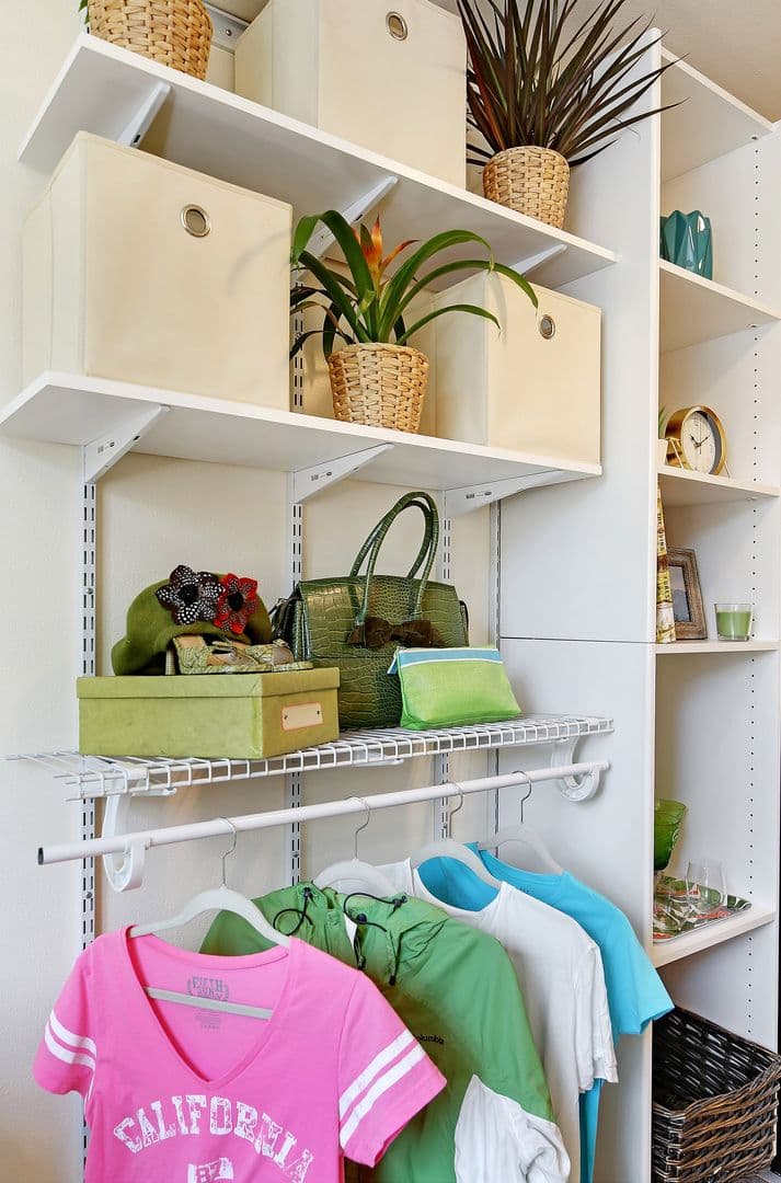 Seattle Apartment: 2320 E Madison St