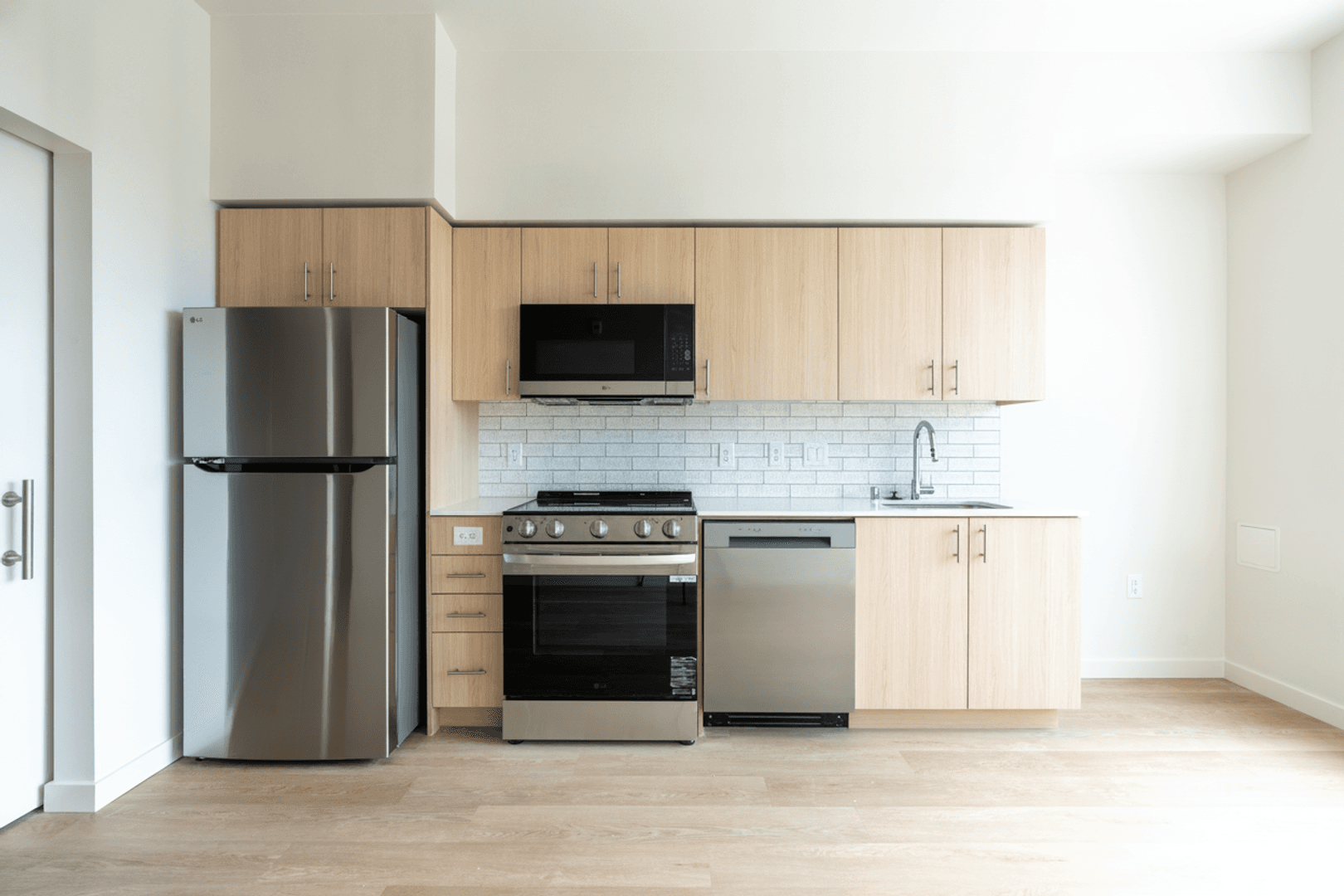 Seattle Apartment: 2210 E Cherry St