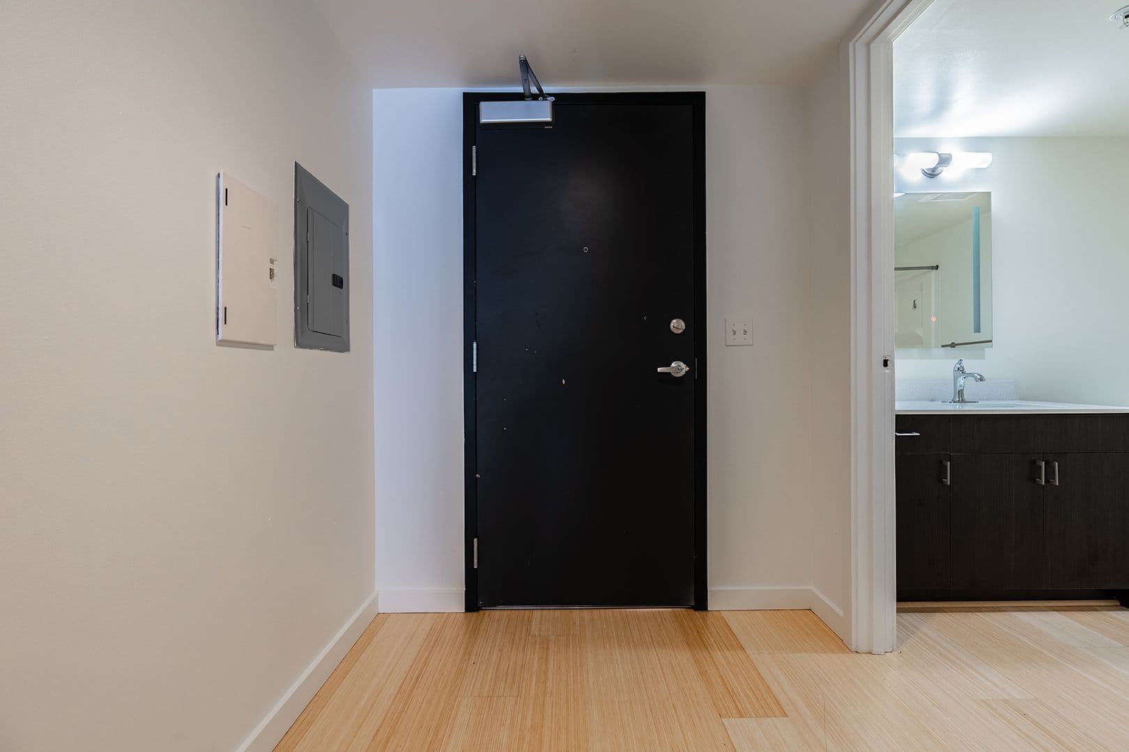 Seattle Apartment: 2217 3rd Ave