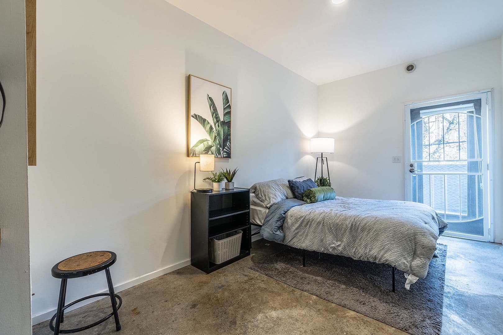 Seattle Apartment: 1728 12th Ave