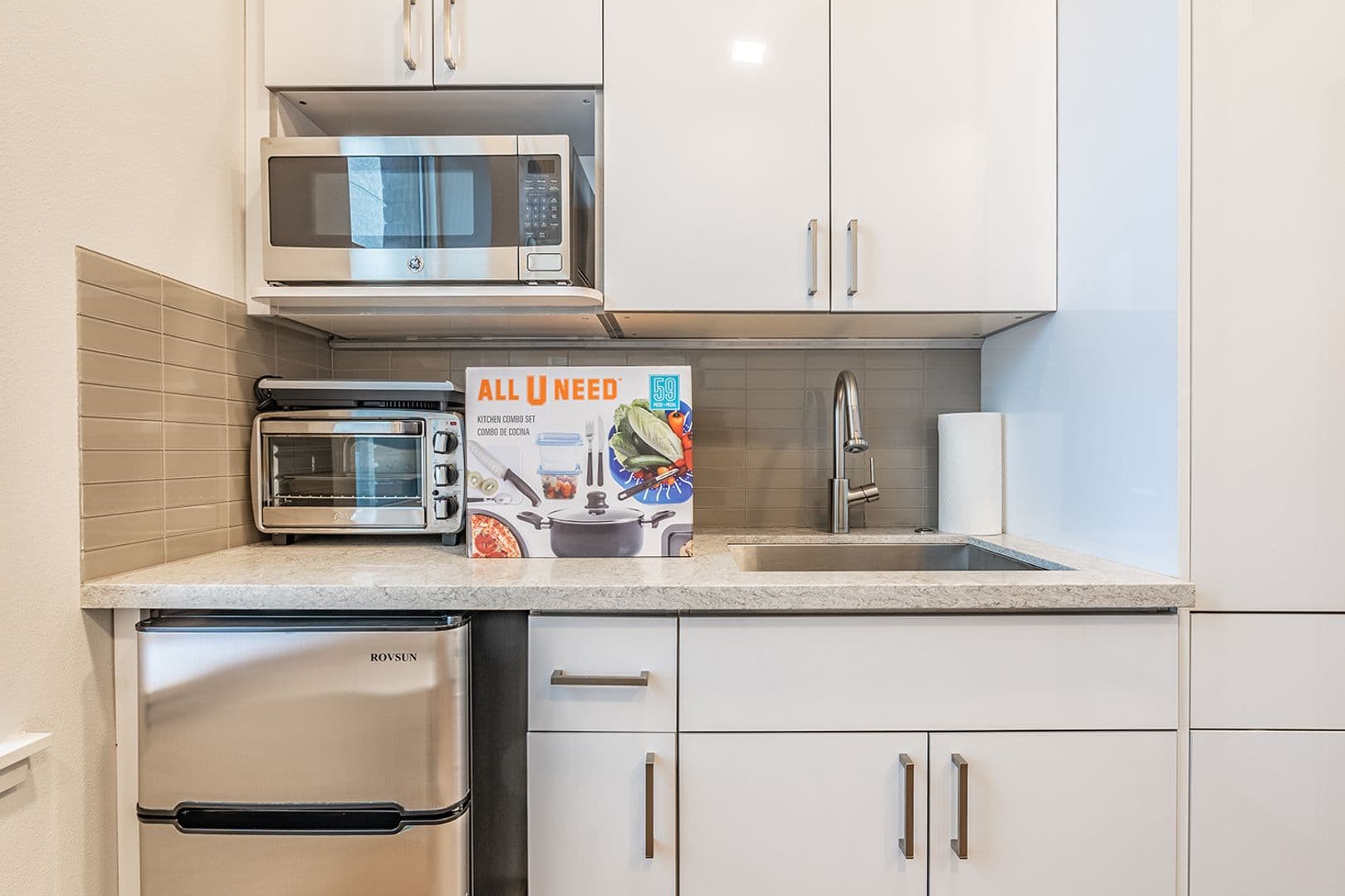 Seattle Apartment: 423 Terry Ave