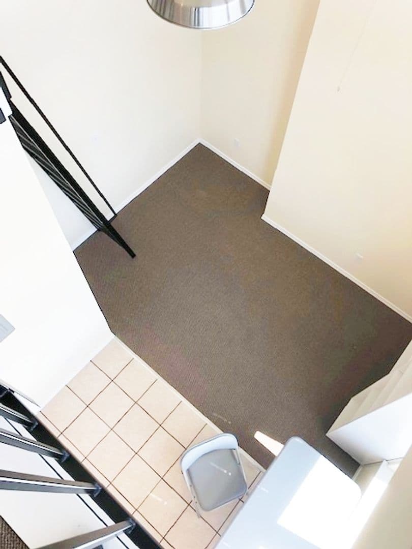 Seattle Apartment: 1514 NW 52nd St