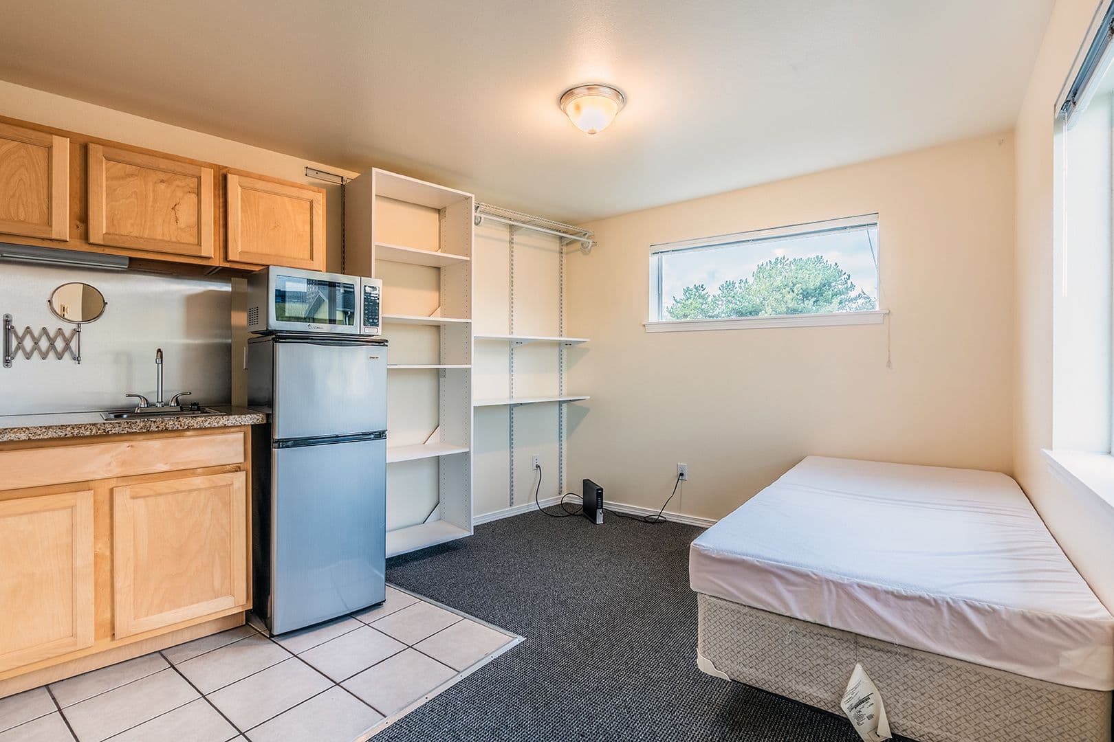Seattle Apartment: 4309 7th Ave NE