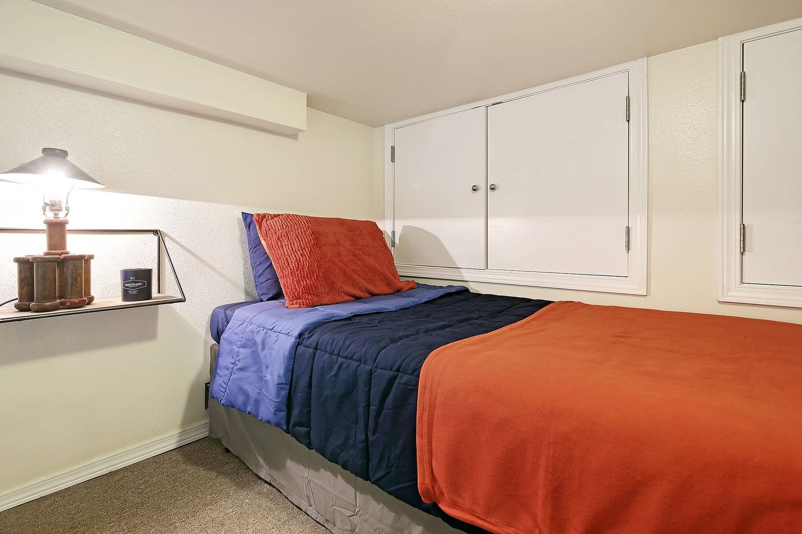 Seattle Apartment: 1304 E John St