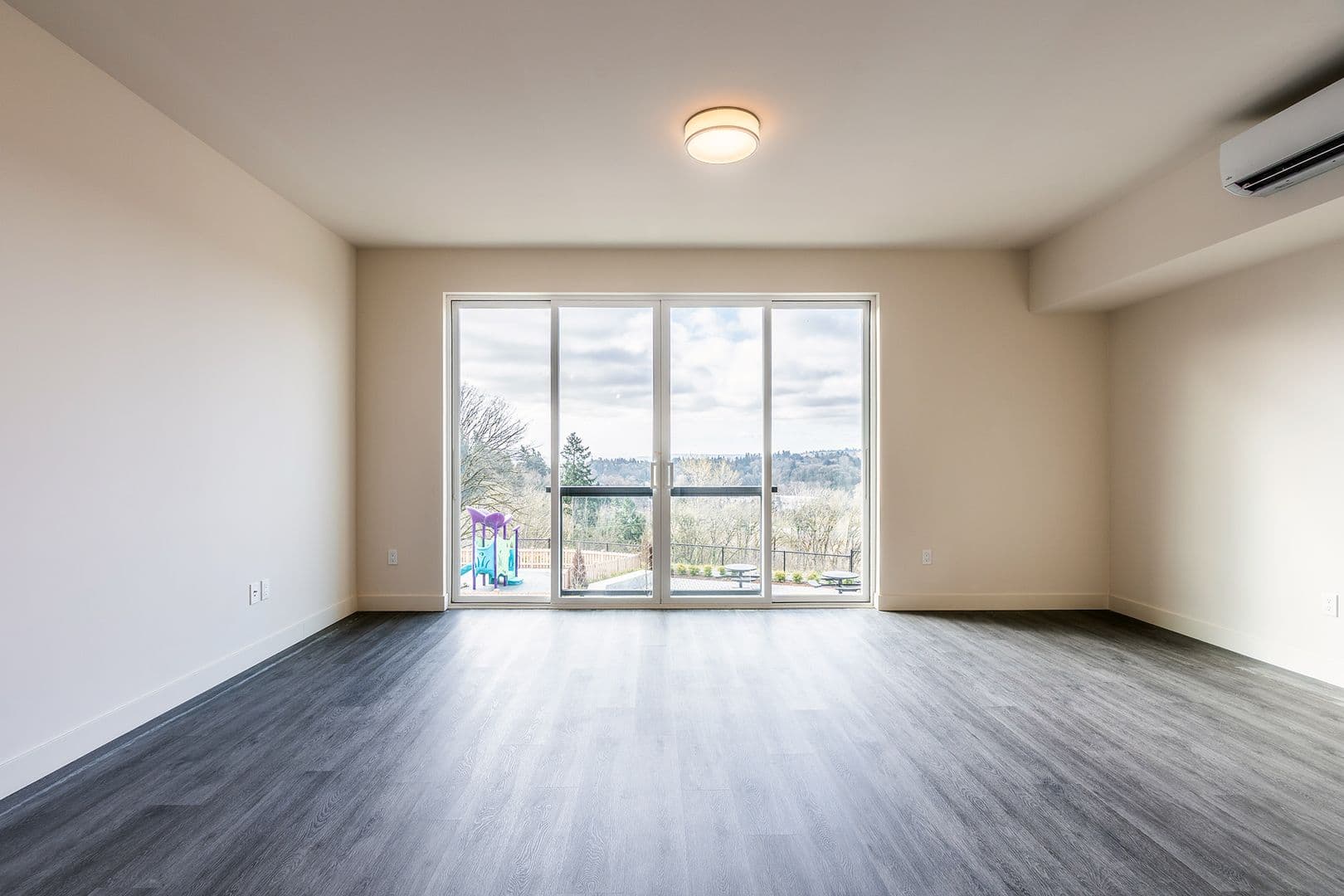 Seattle Townhome: 6500 S 133RD ST