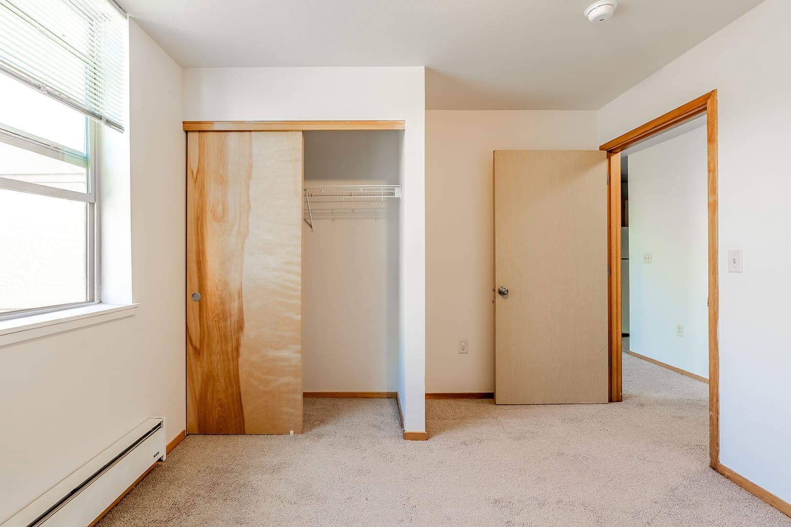 Portland Apartment: 36 NE 147th Ave