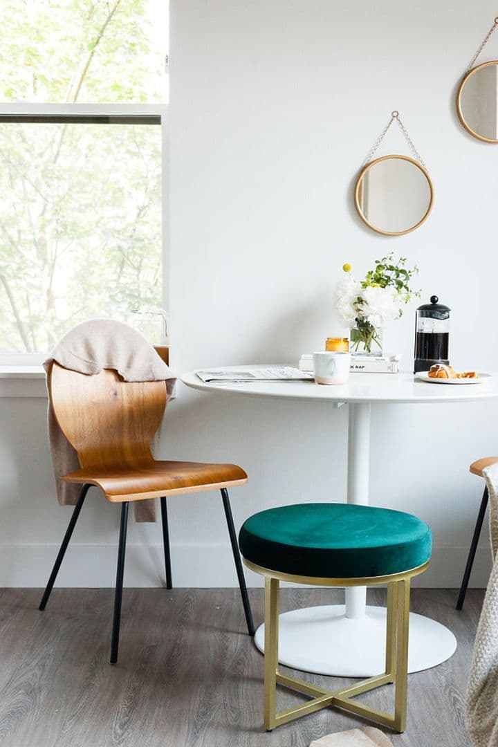 Seattle Apartment: 423 Terry Ave