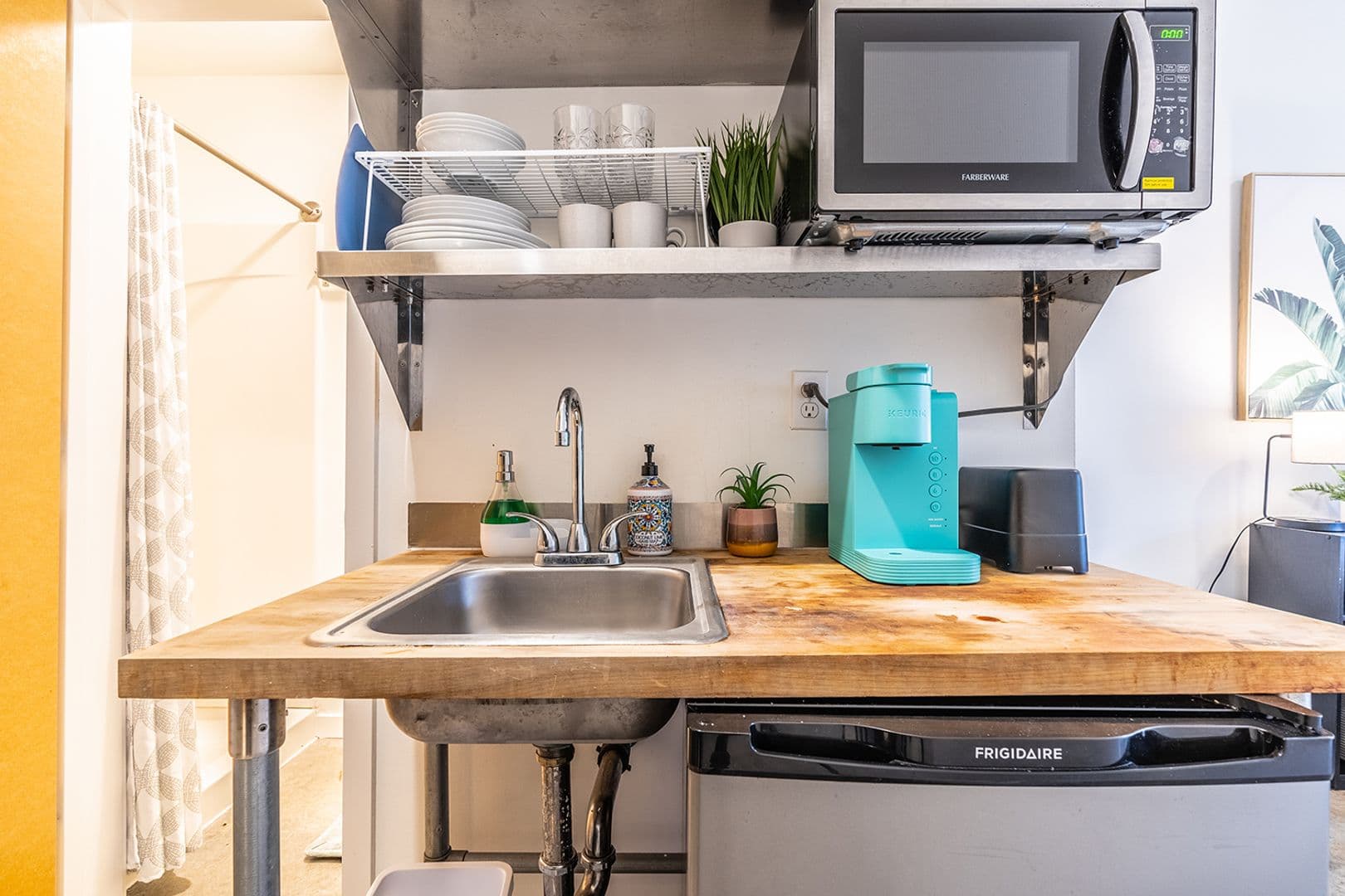 Seattle Apartment: 1728 12th Ave