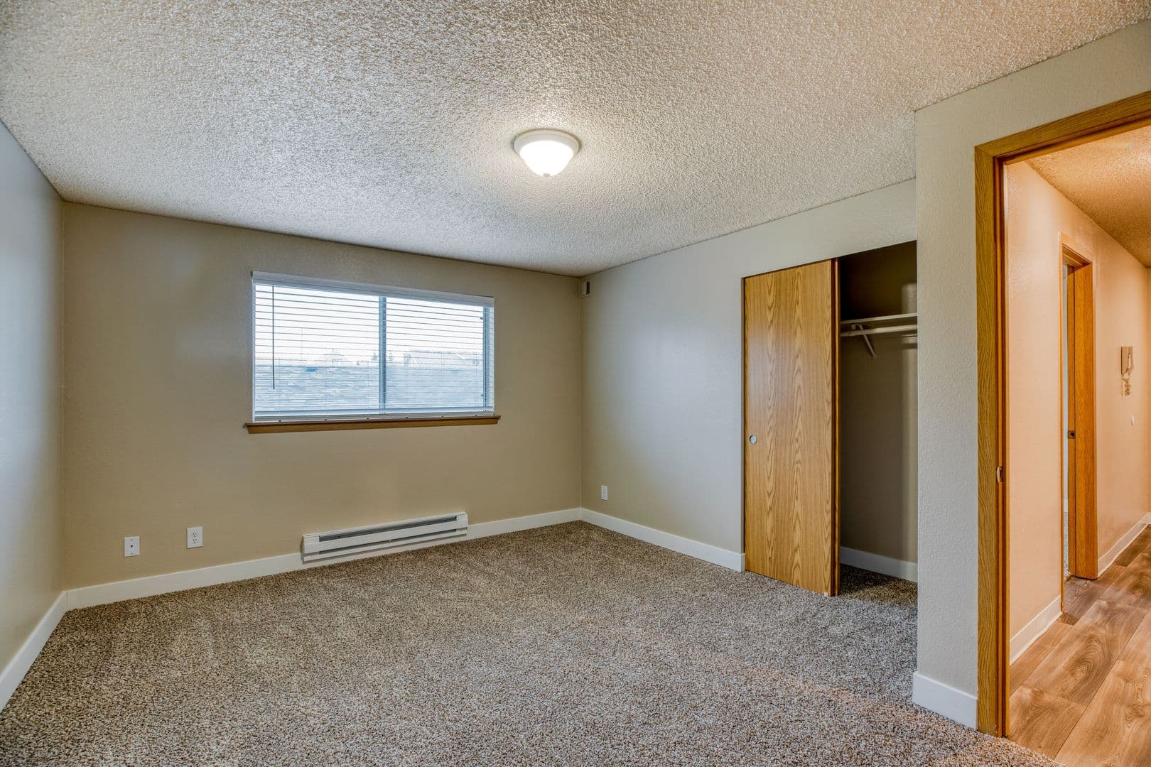 Tacoma Apartment: 2220 97th Street South