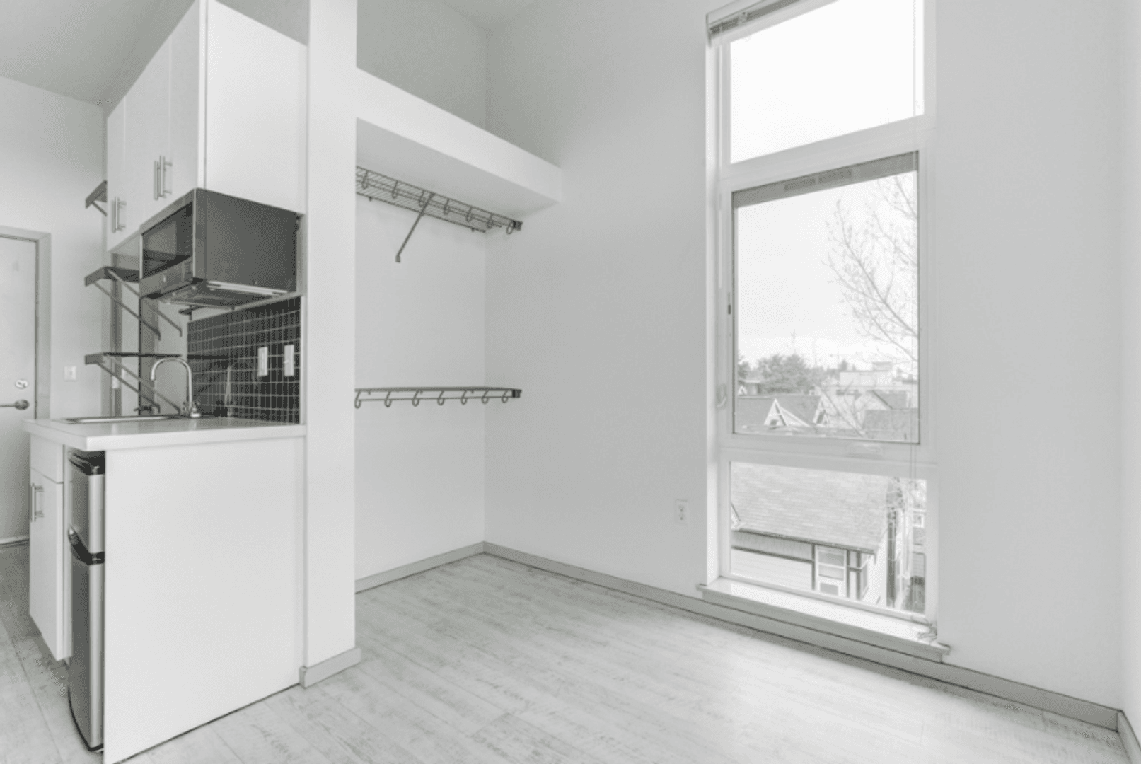 Seattle Apartment: 1806 23rd Ave