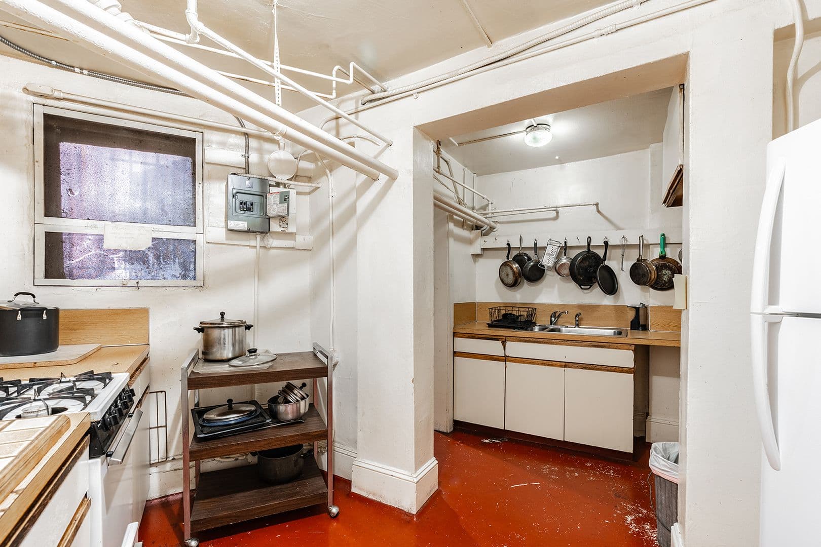Seattle Apartment: 1625 E Madison St