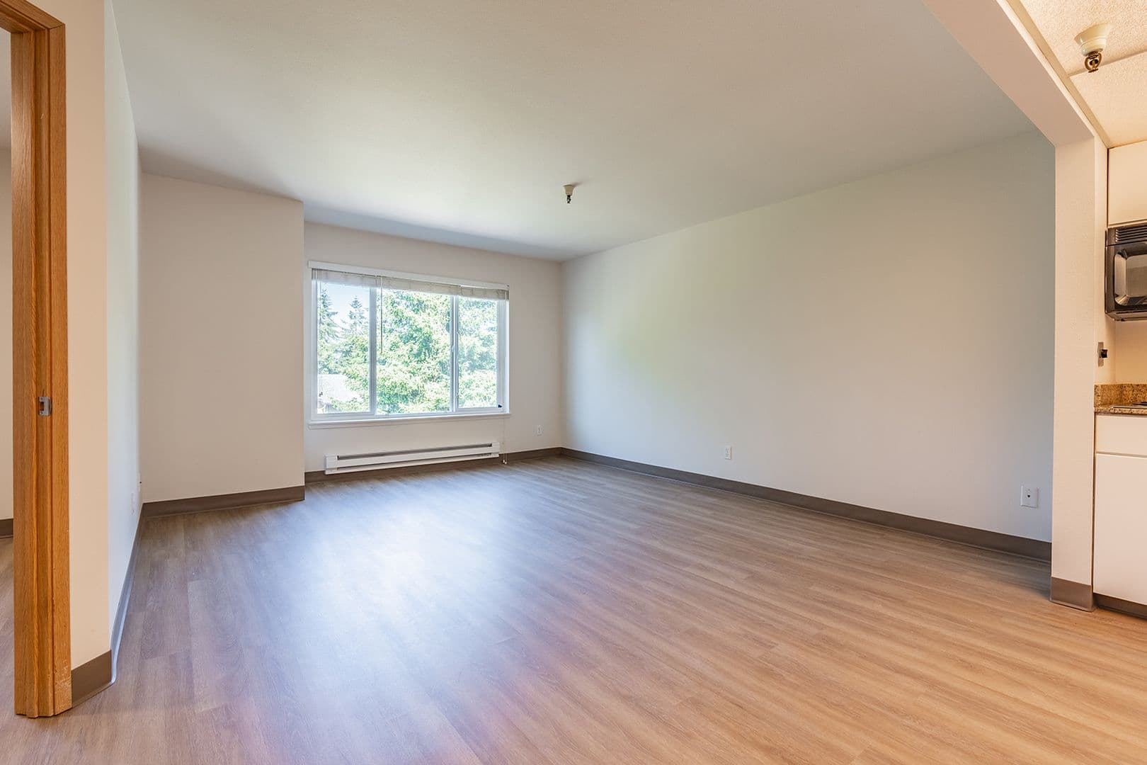 Bellevue Apartment: 15750 NE 15th Street