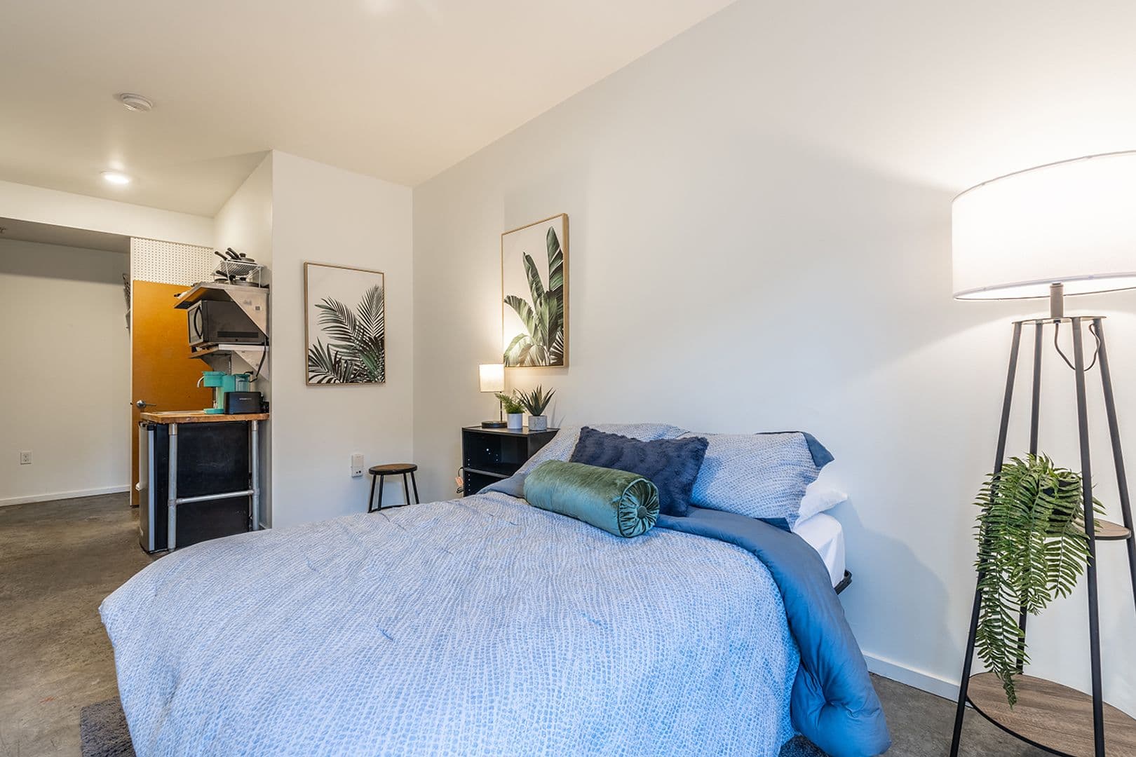 Seattle Apartment: 1728 12th Ave