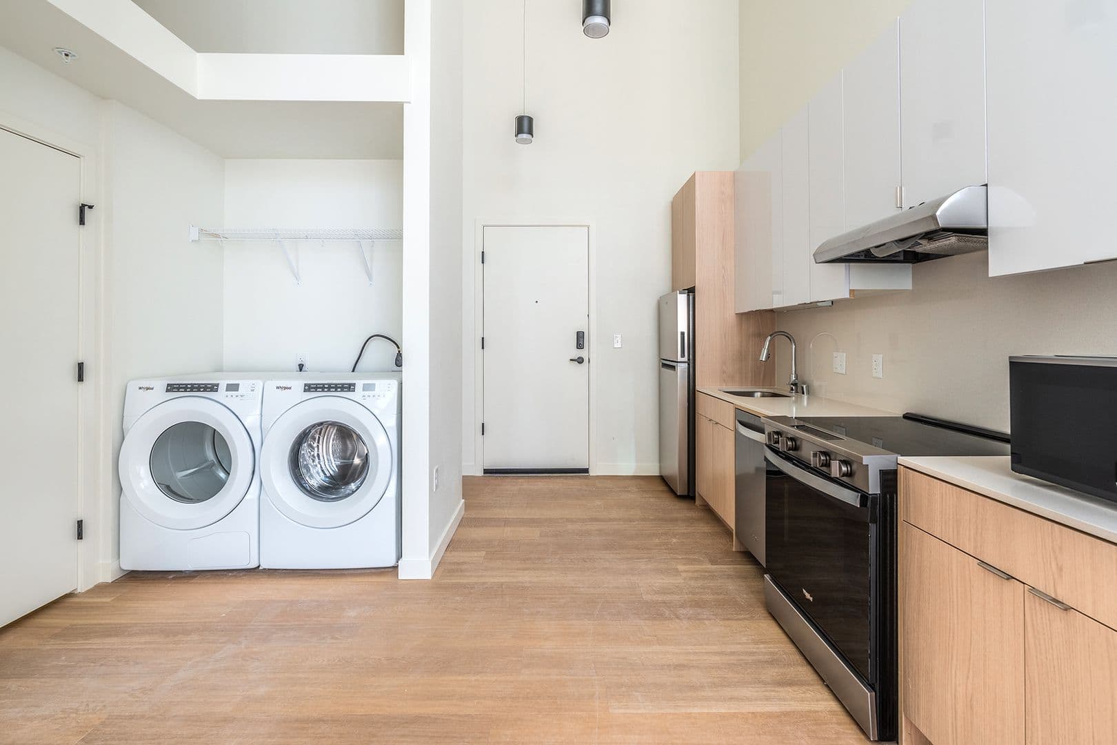 Bellevue Apartment: 290 106th Pl NE