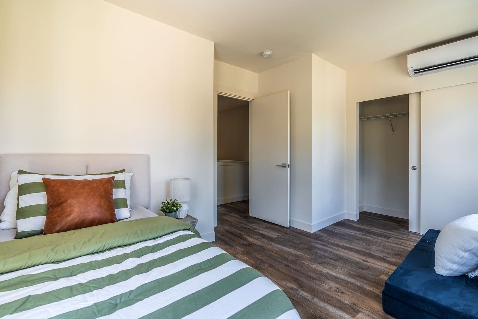Seattle Townhome: 6500 S 133RD ST